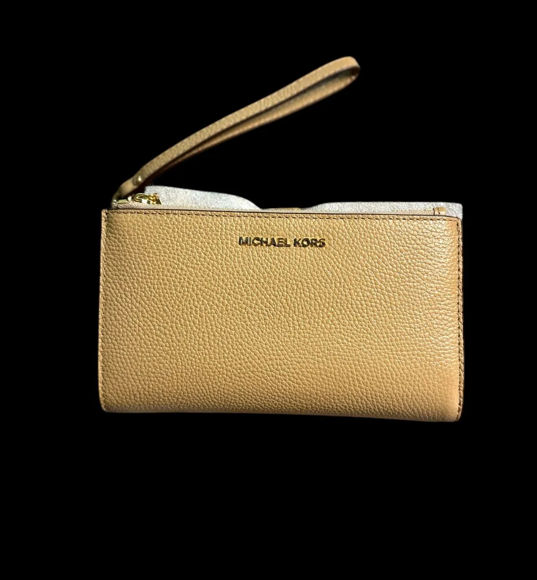 Product image for #203 NWT Micheal Kors Phone Wallet