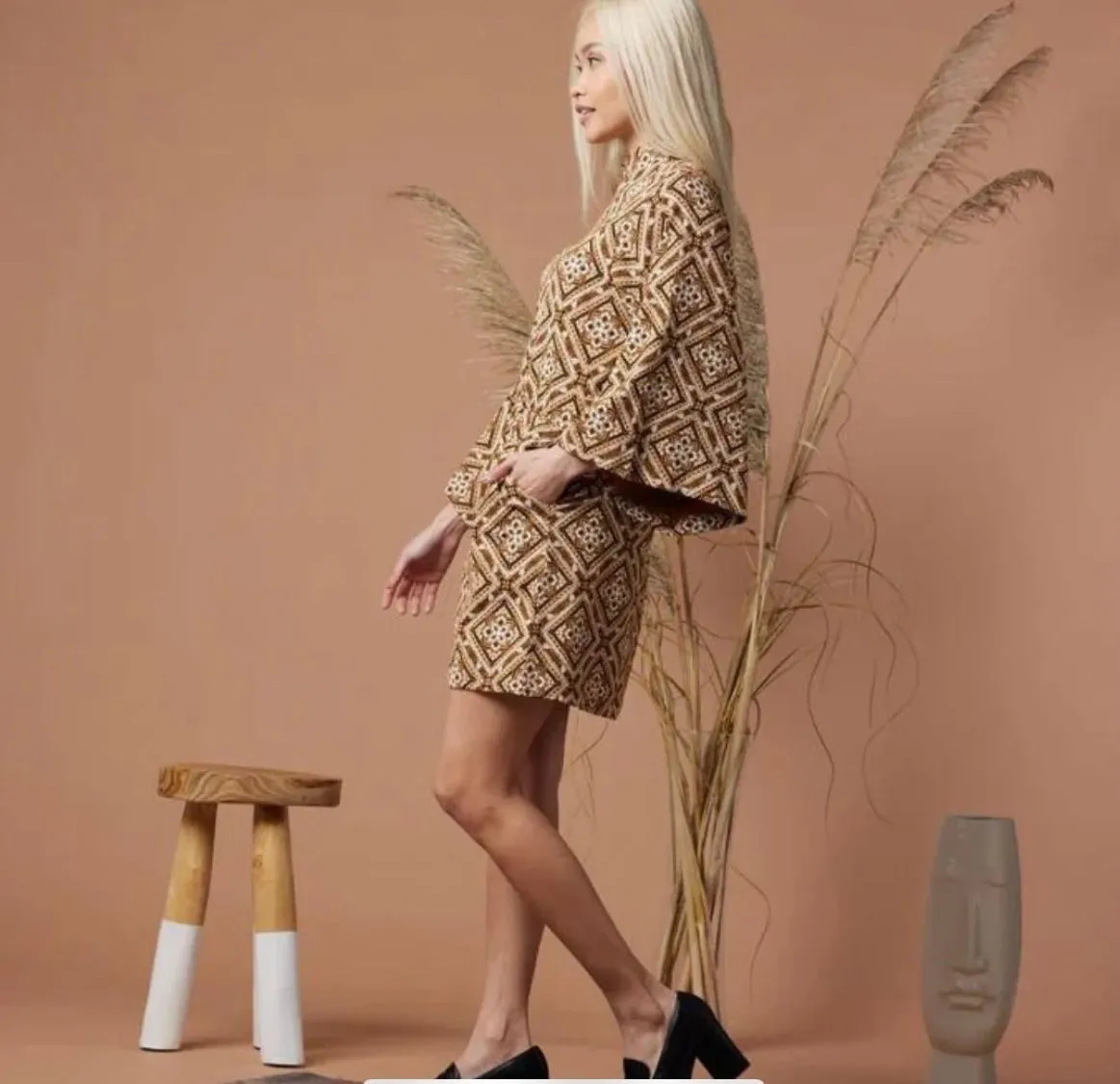 Listing Image Blurred Background