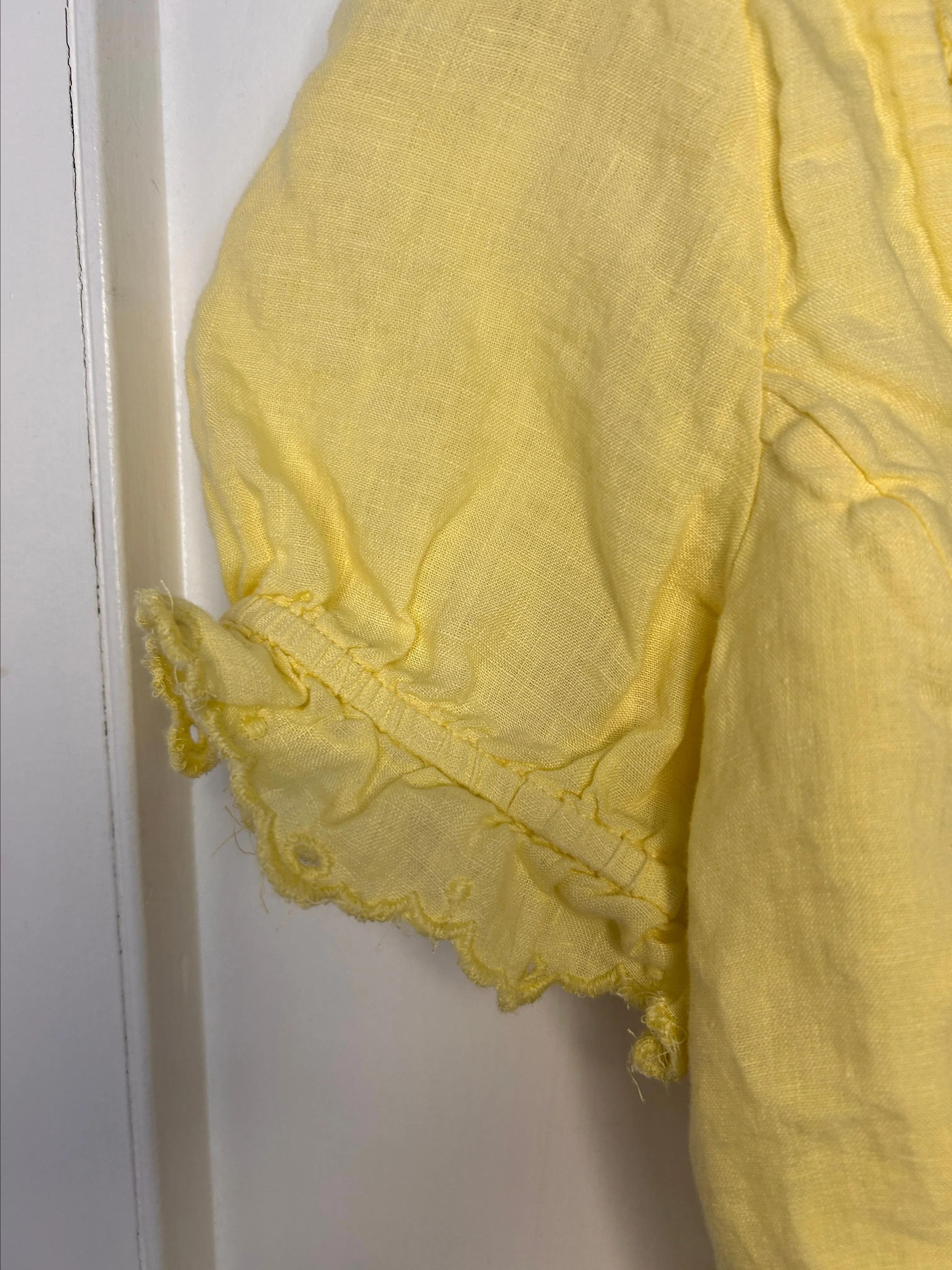 Listing Image Blurred Background