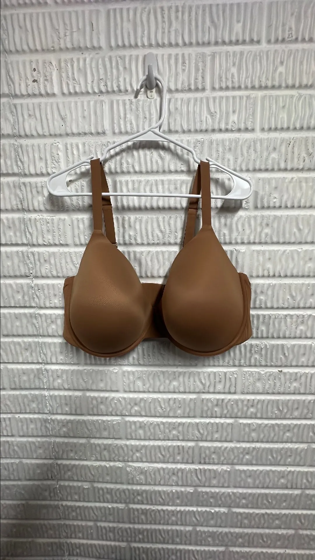 Product image for 86P NWOT Old Navy Bra 48DD/E