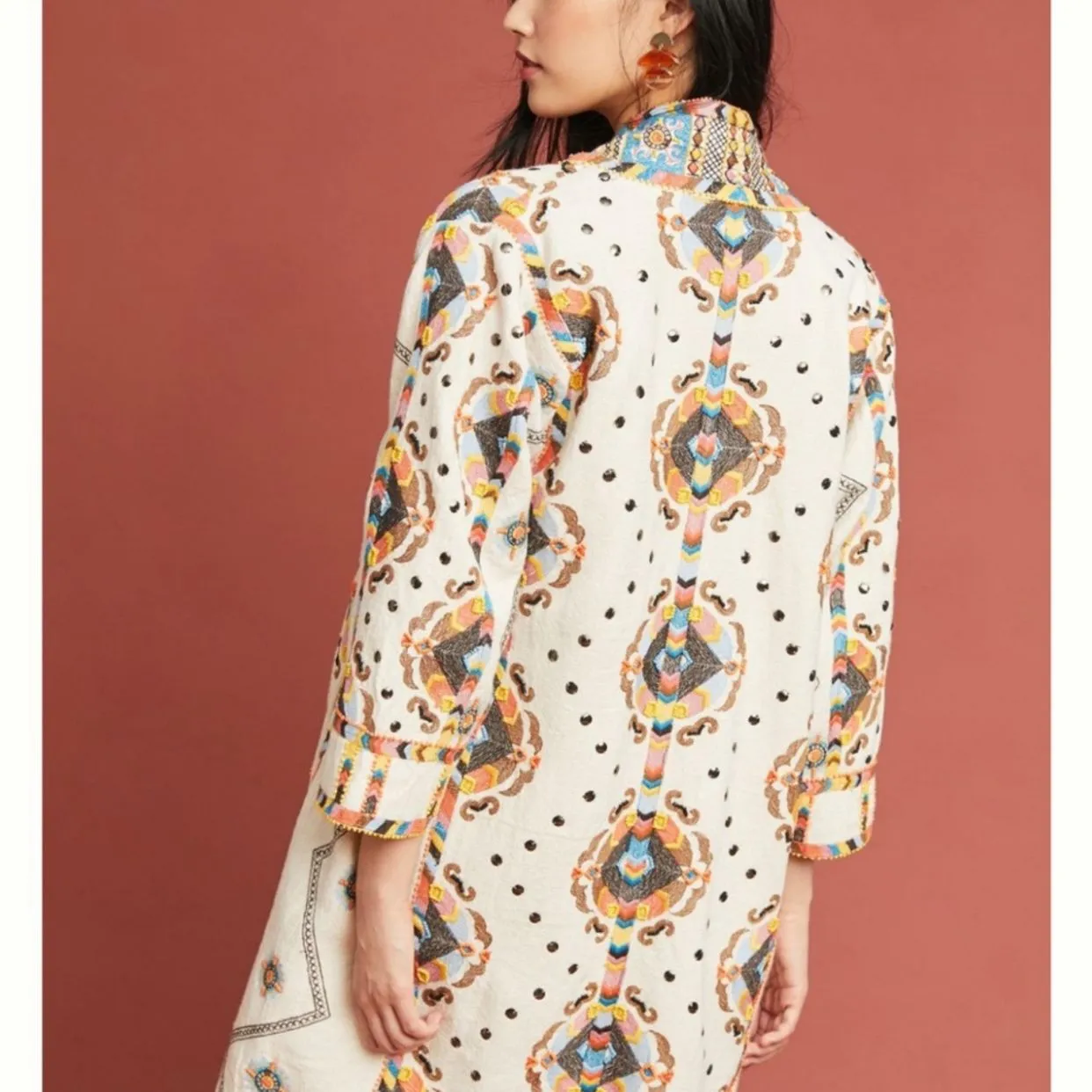 Listing Image Blurred Background