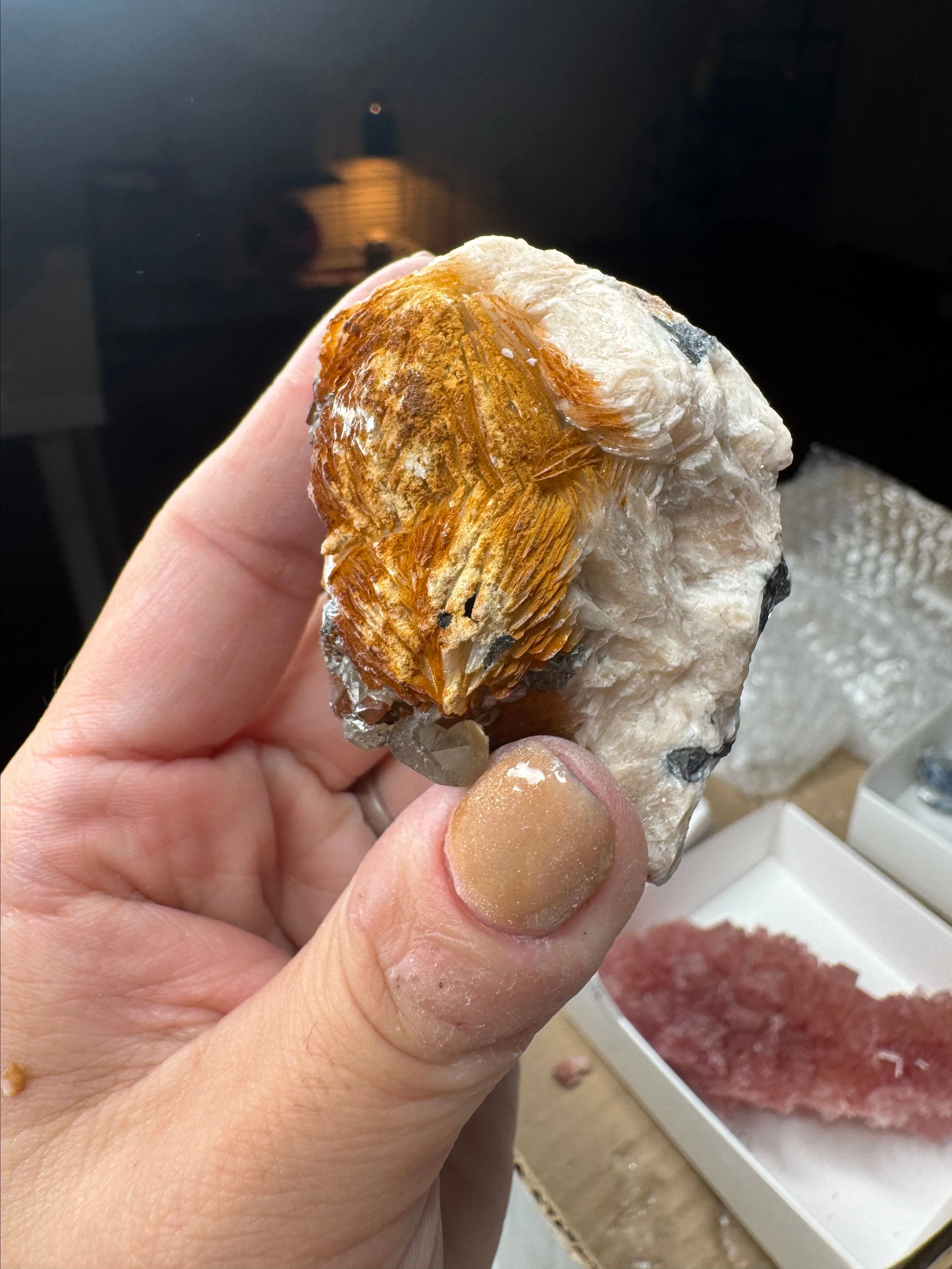 Product image for Cerrusite on barite with galena UV 45