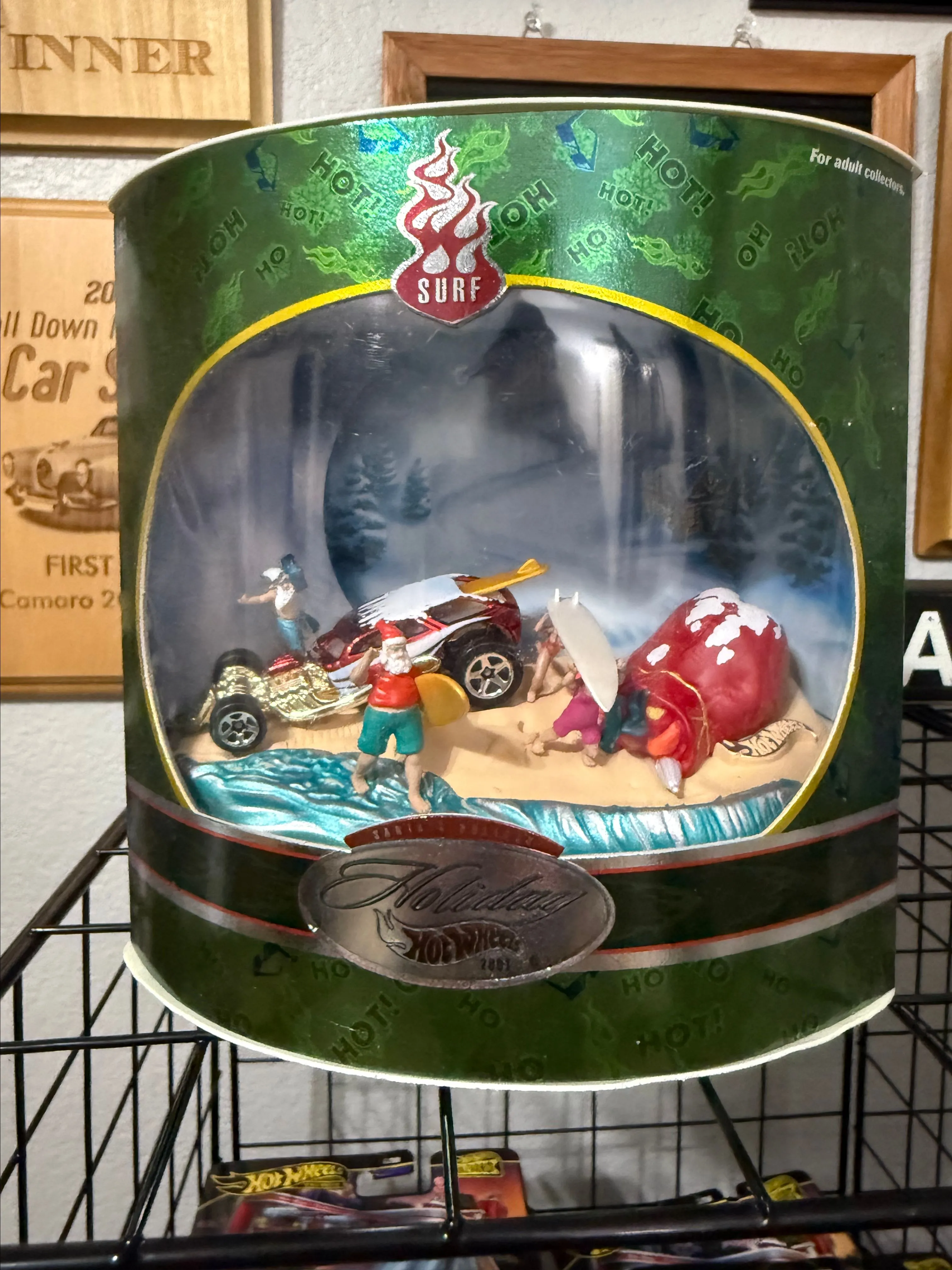 Product image for 2001 Mattel Holiday Hot Wheels Surf SANTA'S HOLIDAY w/ surf board & swim suit
