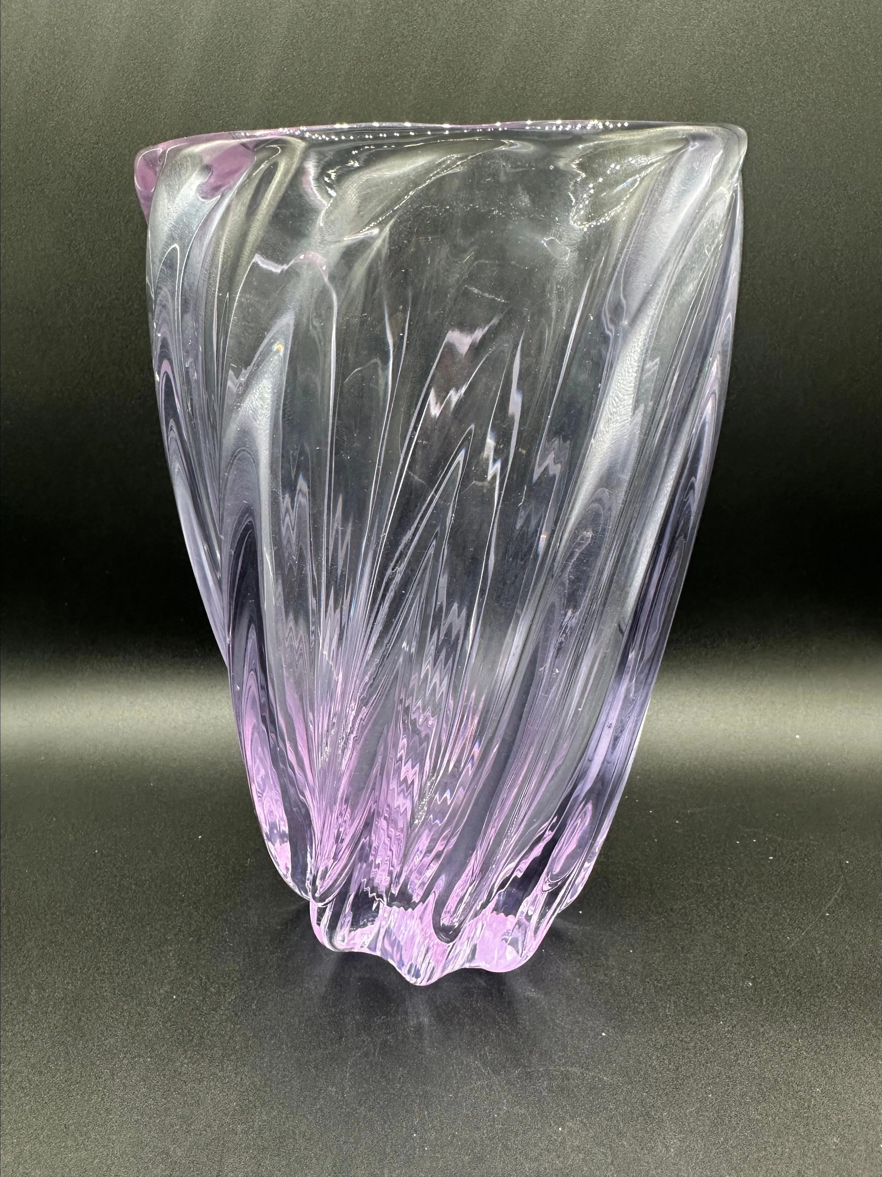 Product image for Tiffin Alexandrite Neodymium Twilight Art Glass 10 Rib Vase Signed