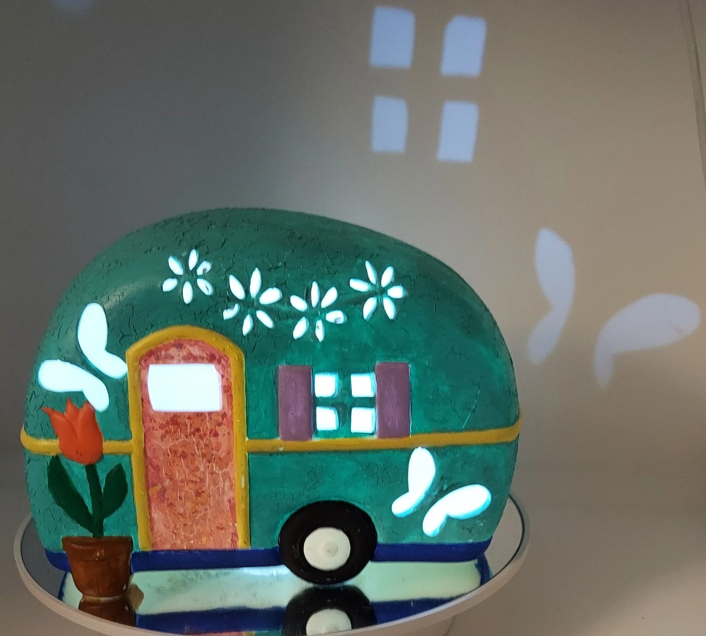 Product image for Vintage Light UP Retro 1970s Van Camper RV Handpaint Battery Operate Night Light
