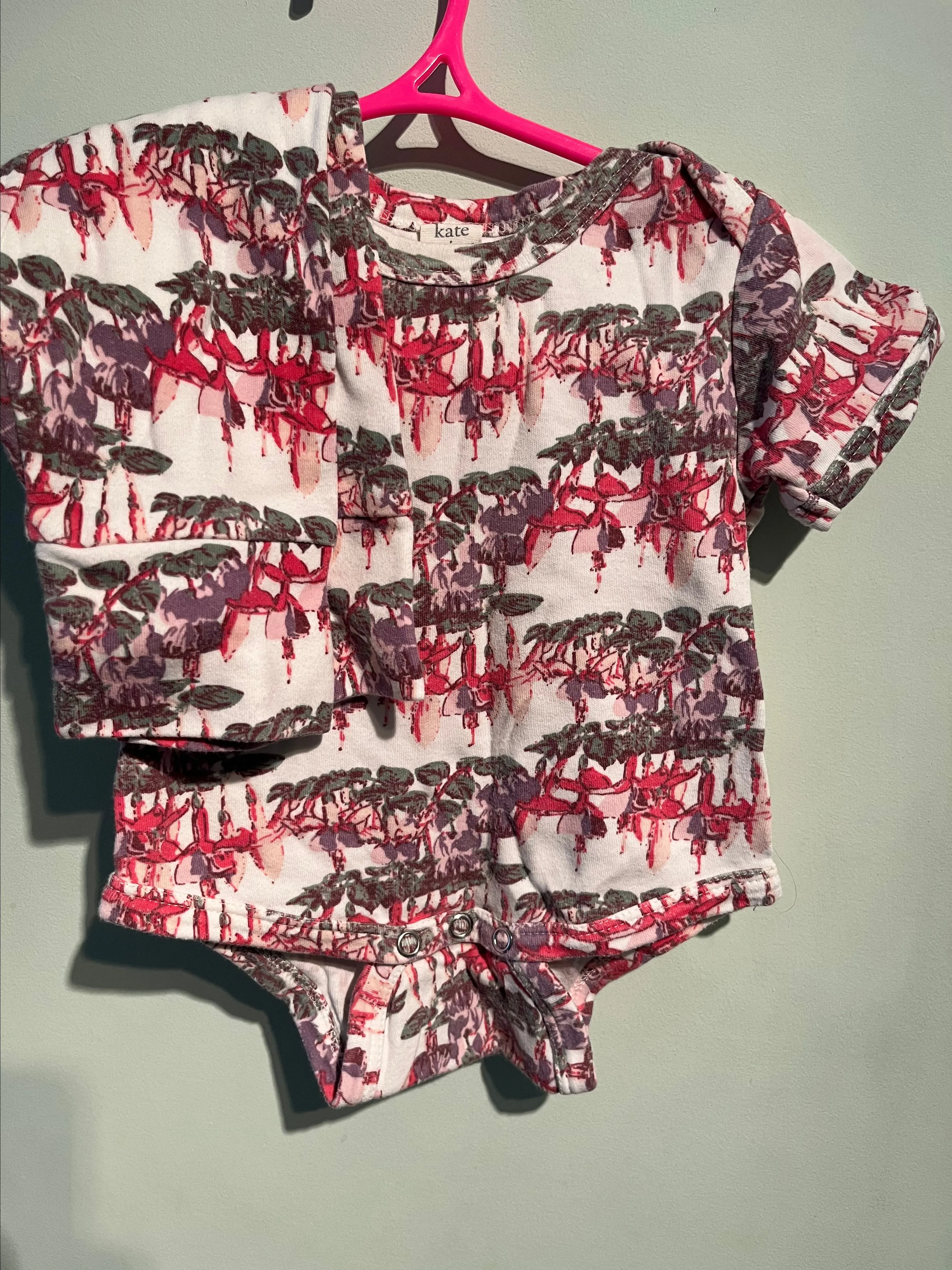 Product image for Kate Quinn 3-6 set pants and onesie