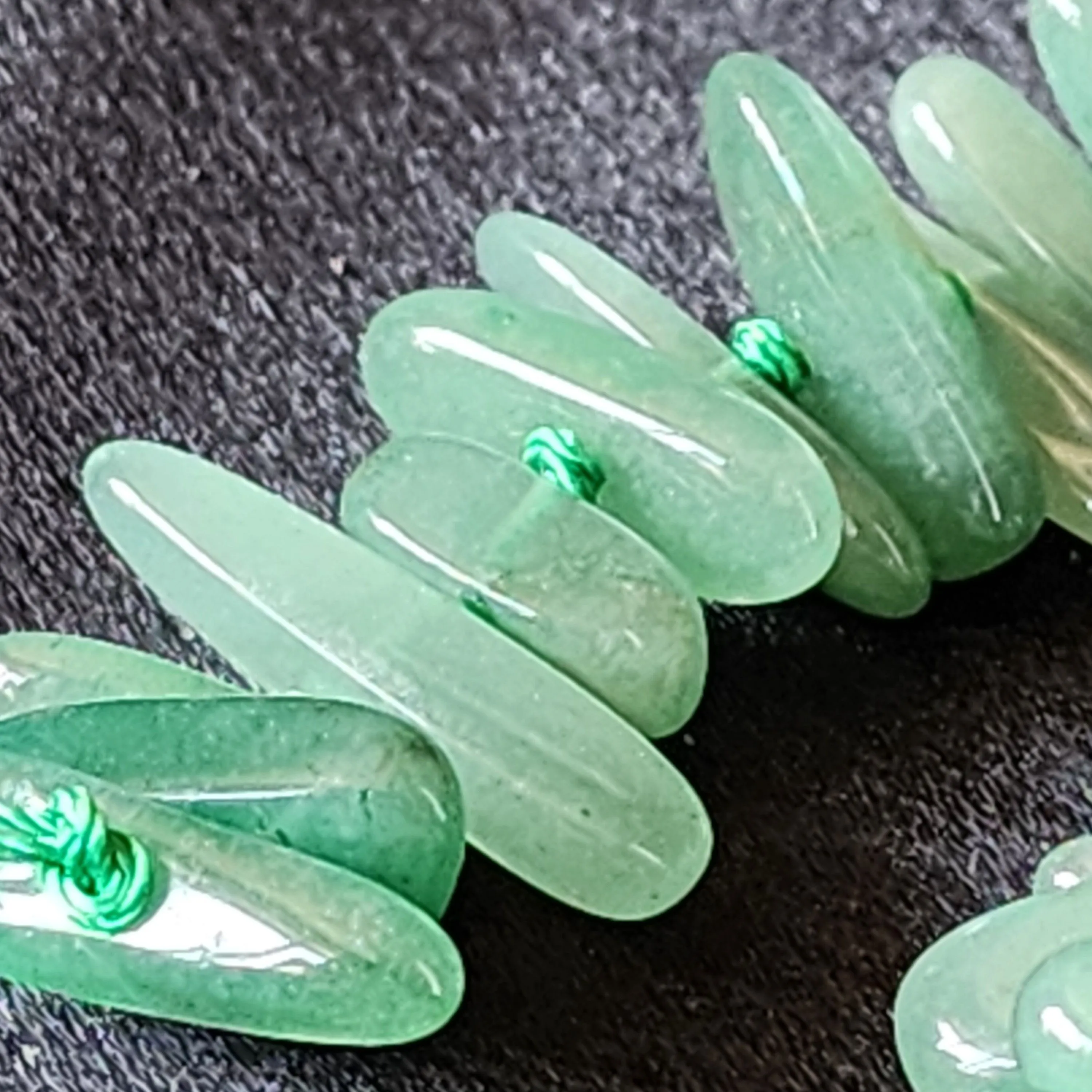 Product image for #08K: Green Aventurine Spike Beads,  15-20
