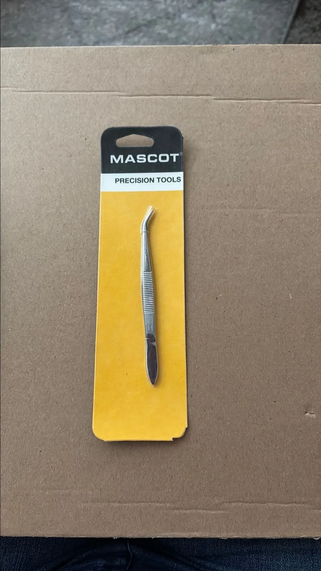 Product image for 0Bmt Mascot 508 Tweezer Curved 4-1/2"