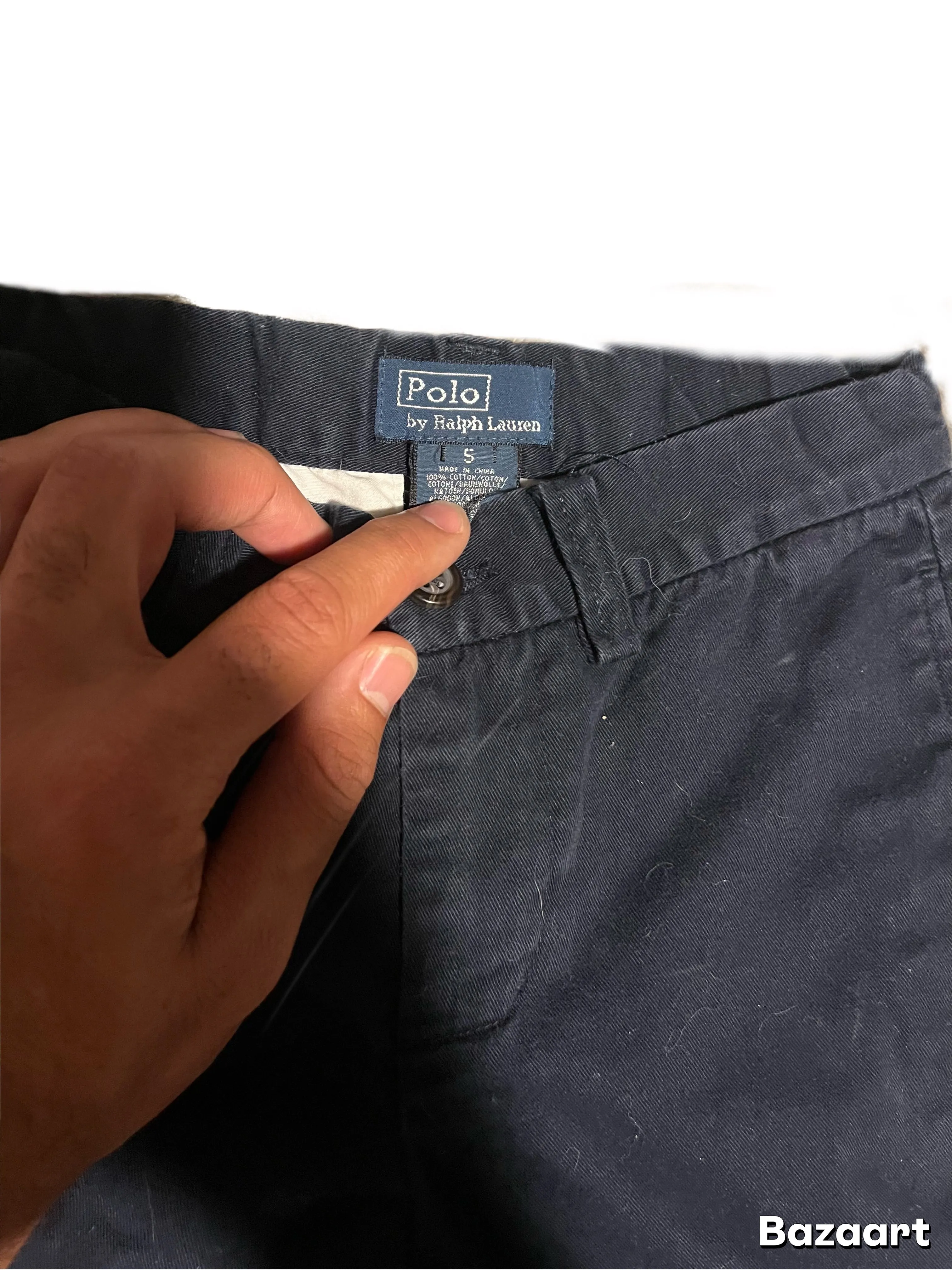 Listing Image Blurred Background