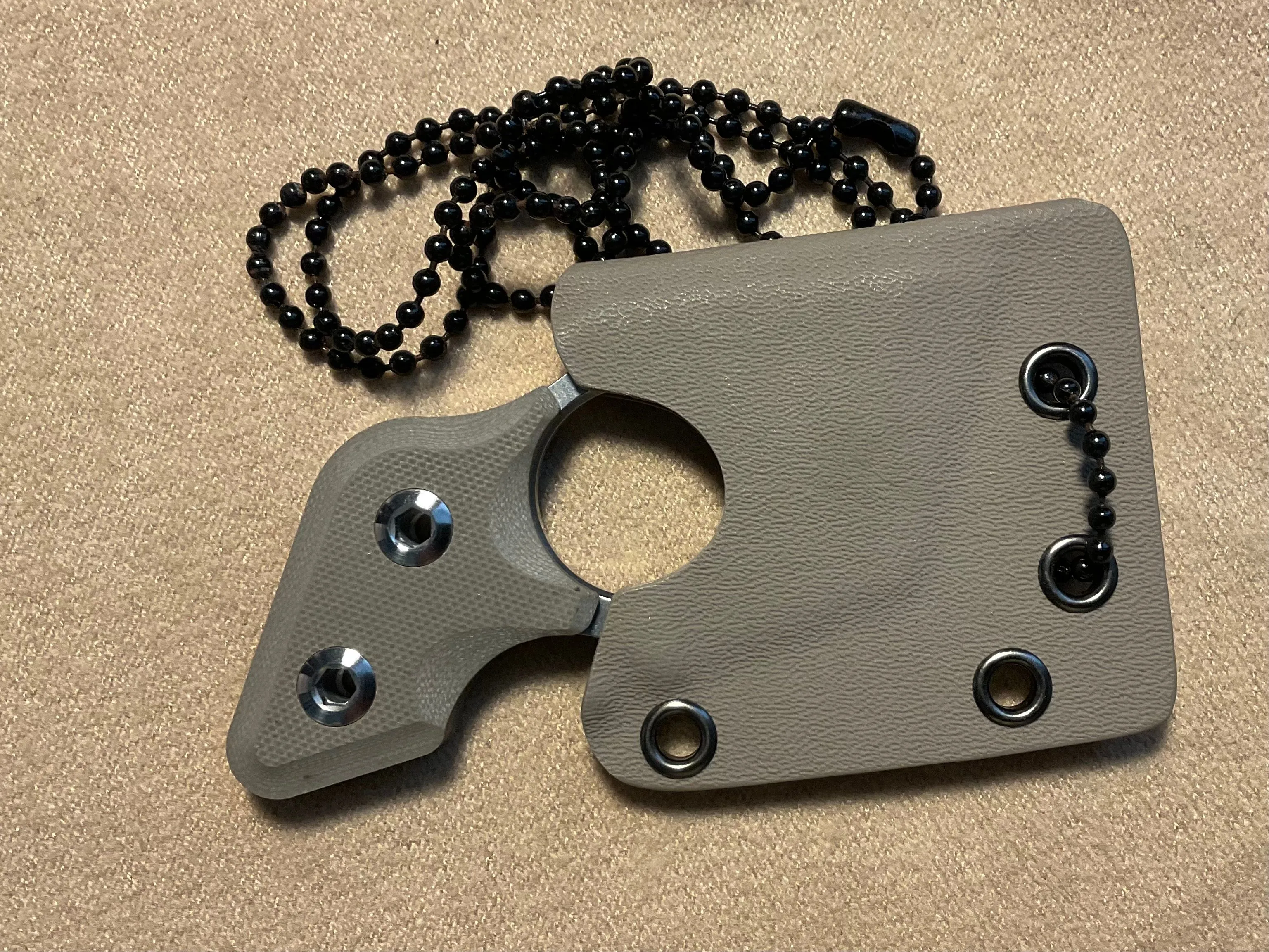 Product image for Real Steel Knives Black Cat Coyote Seration #3126