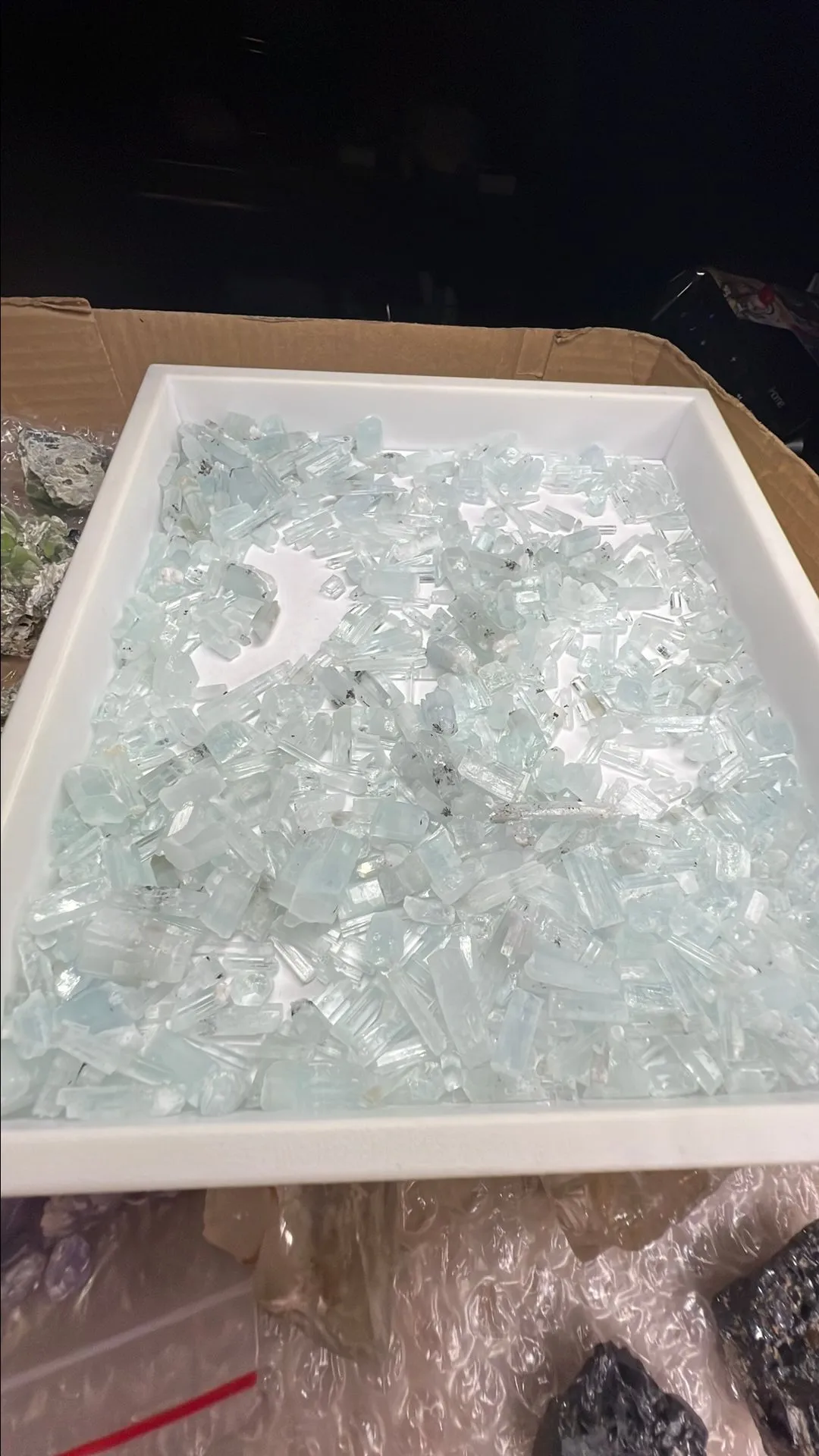 Product image for Fatty Bag-Aqua Marine Multiple Crystals #6