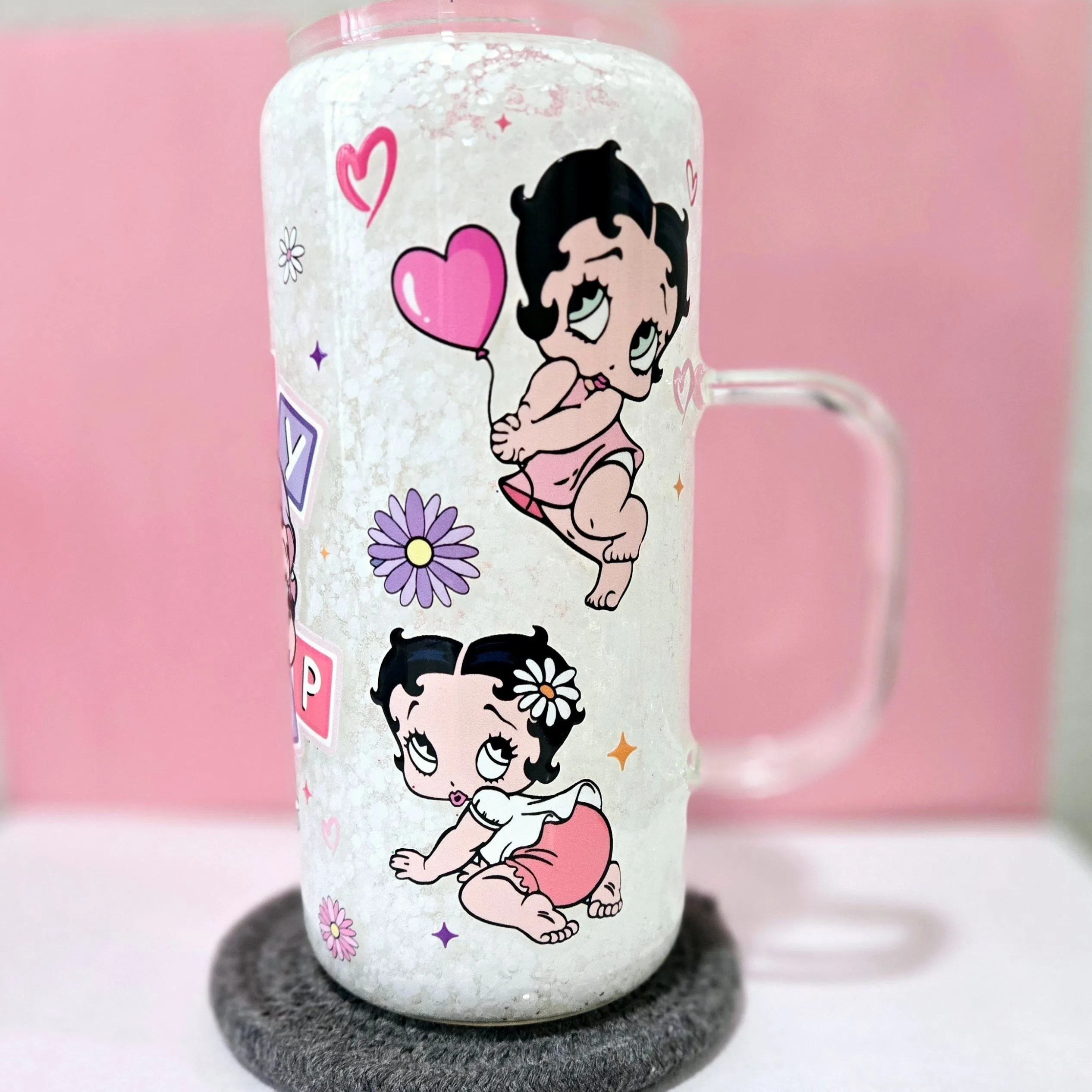 Product image for Beatiful 16 oz Snowglobe cups with handle