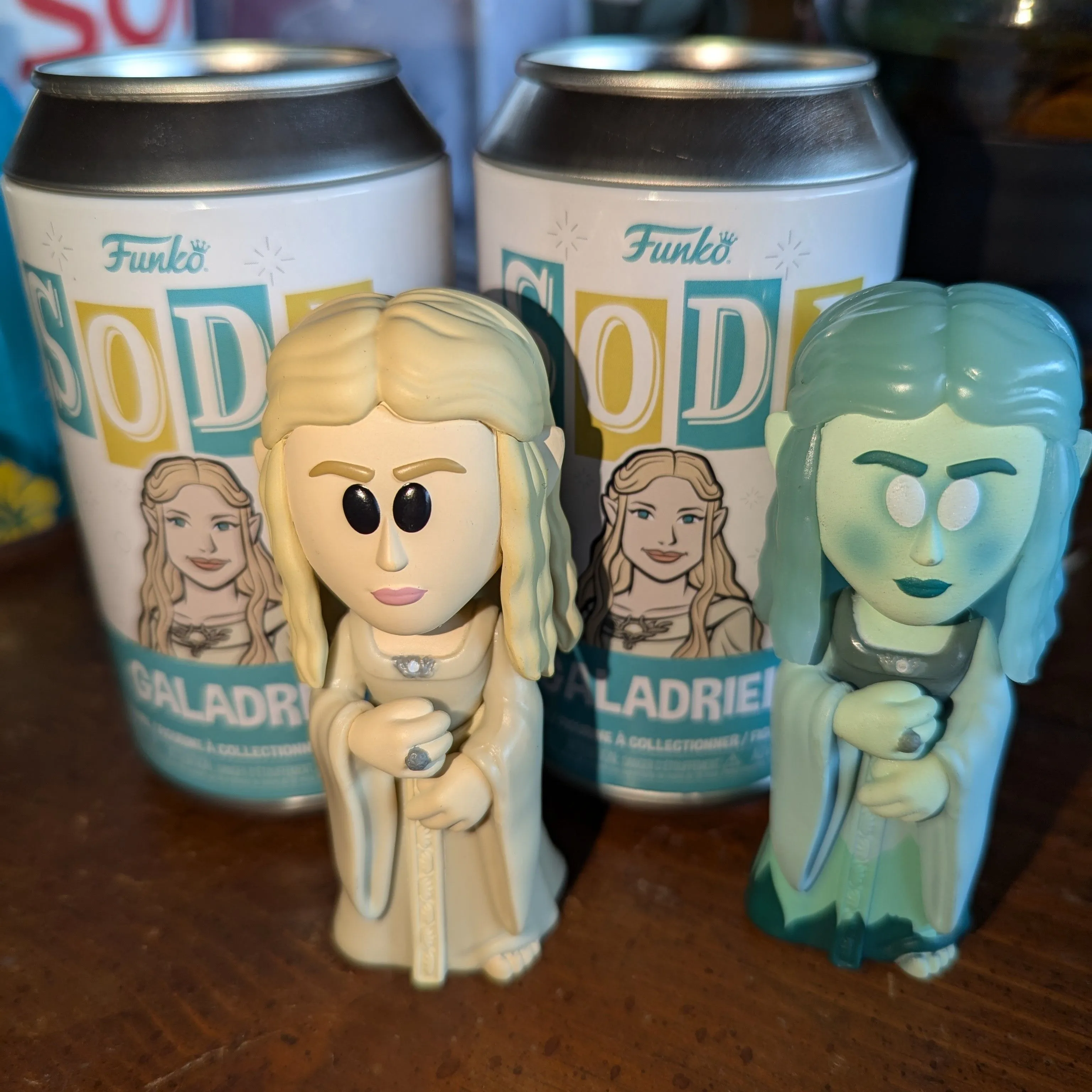 Product image for galadriel funko soda normal and chase