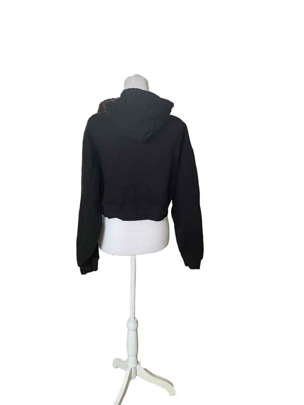Listing Image Blurred Background