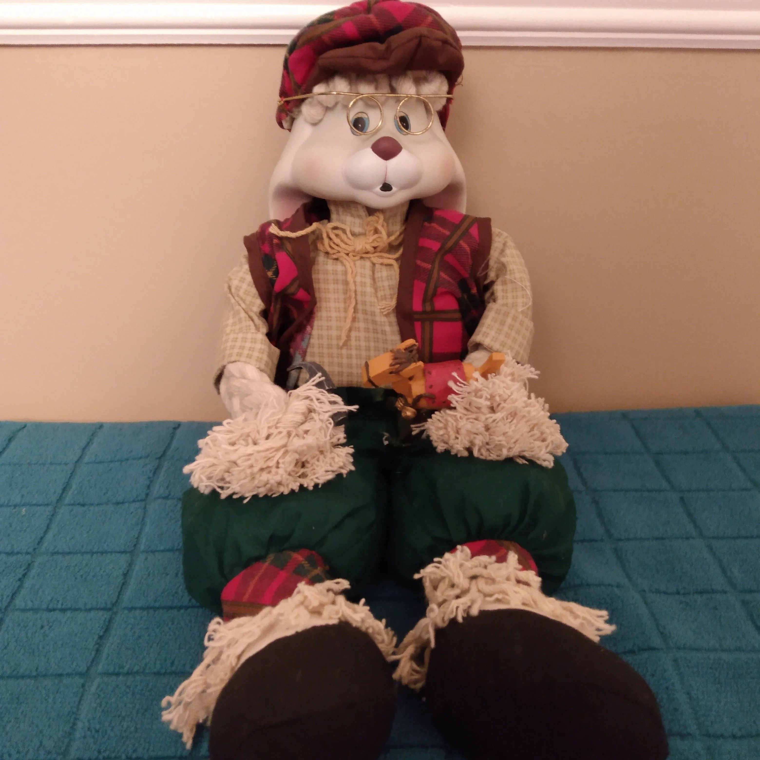 Product image for House of Lloyd Grandpa Around the World Christmas Grandpa