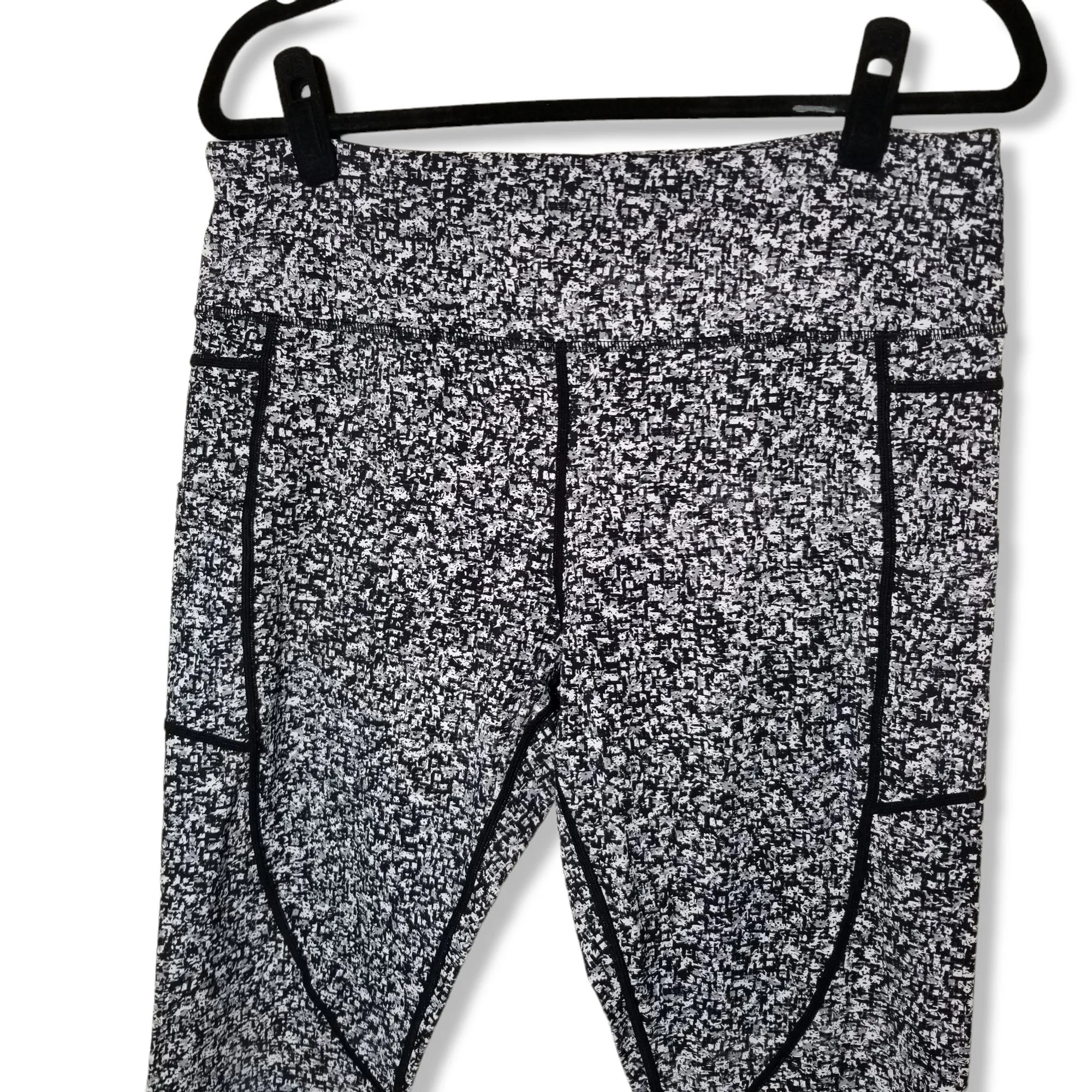 Listing Image Blurred Background