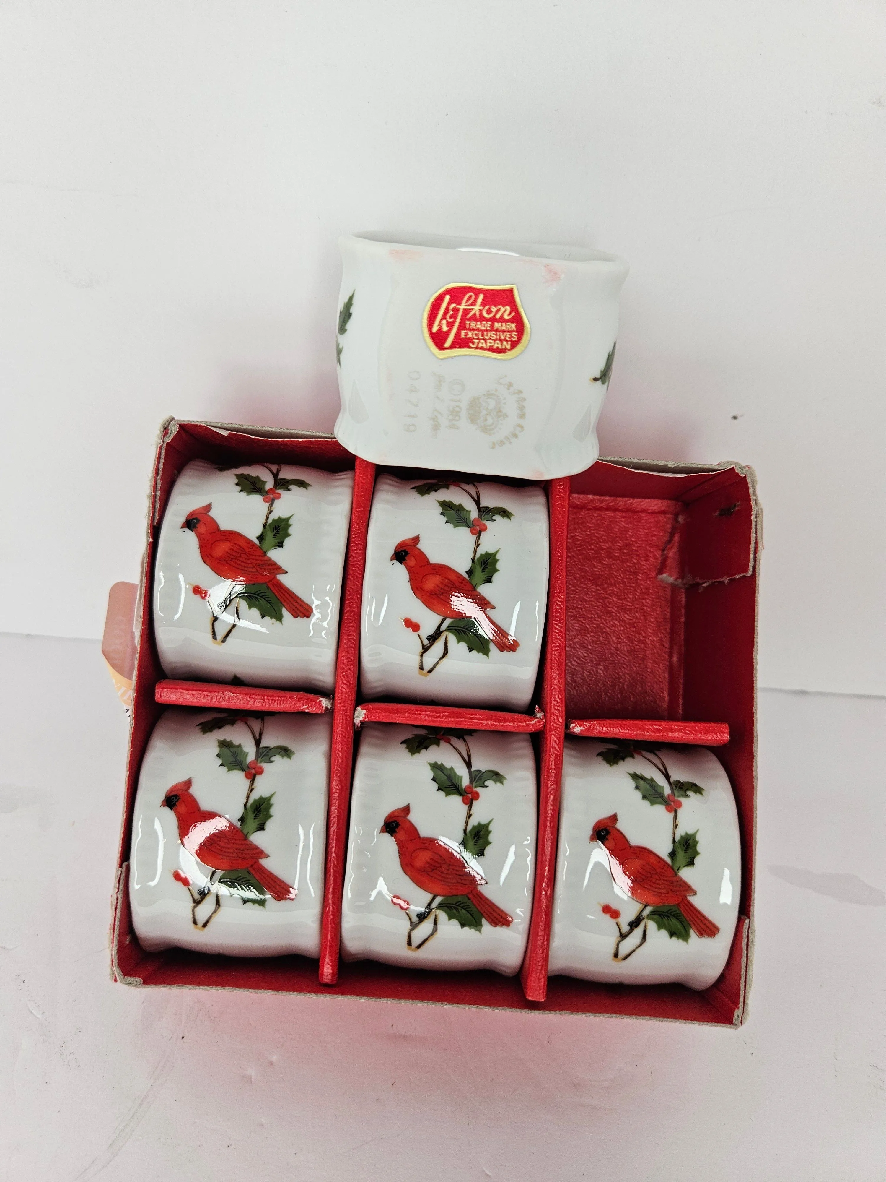Product image for 1984 Lefton Cardinal Napkin Holders in Original Box 