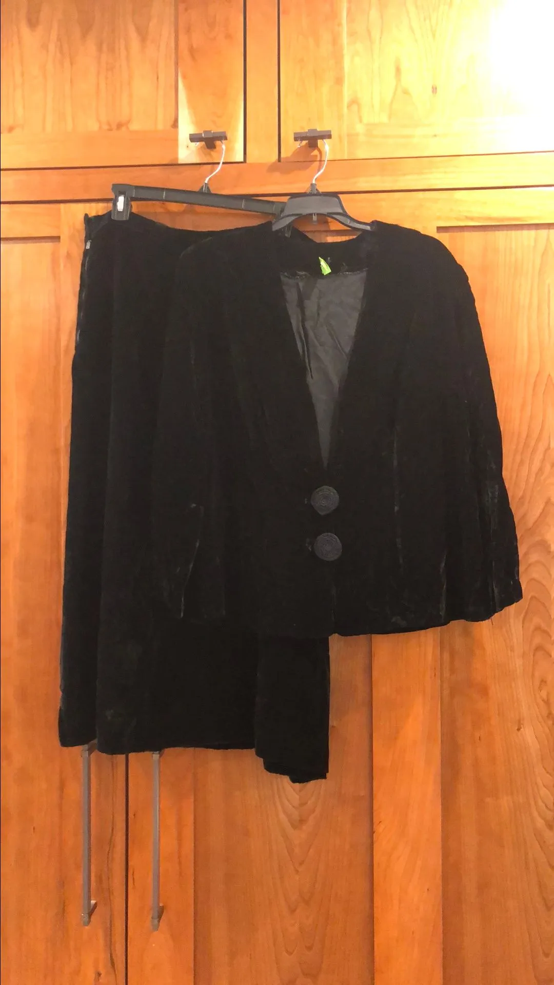 Product image for 51. 20s/30s black velvet skirt/jacket set