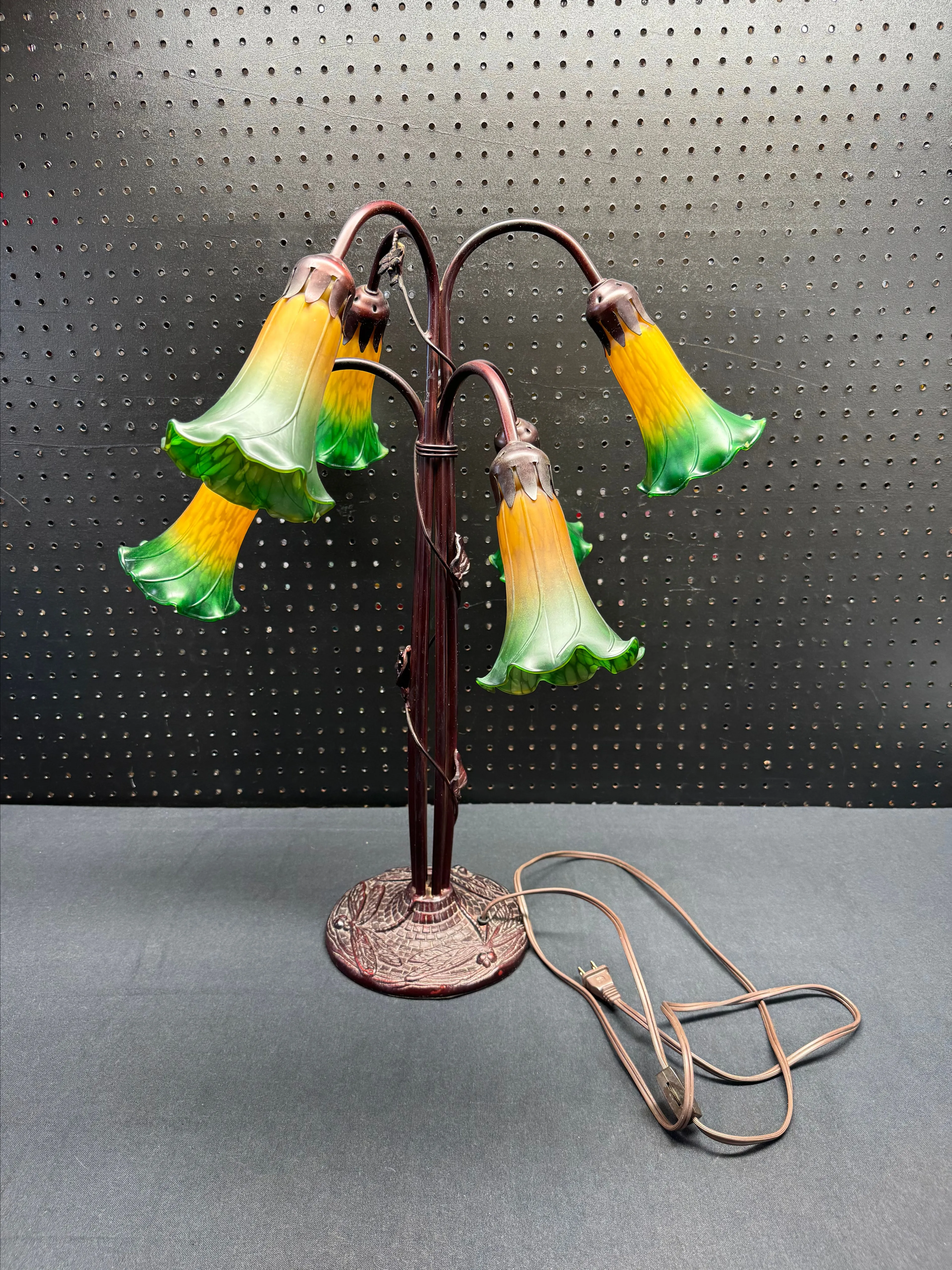 Product image for Six Arm Tulip Shade Table Lamp w/ Dragonfly Base