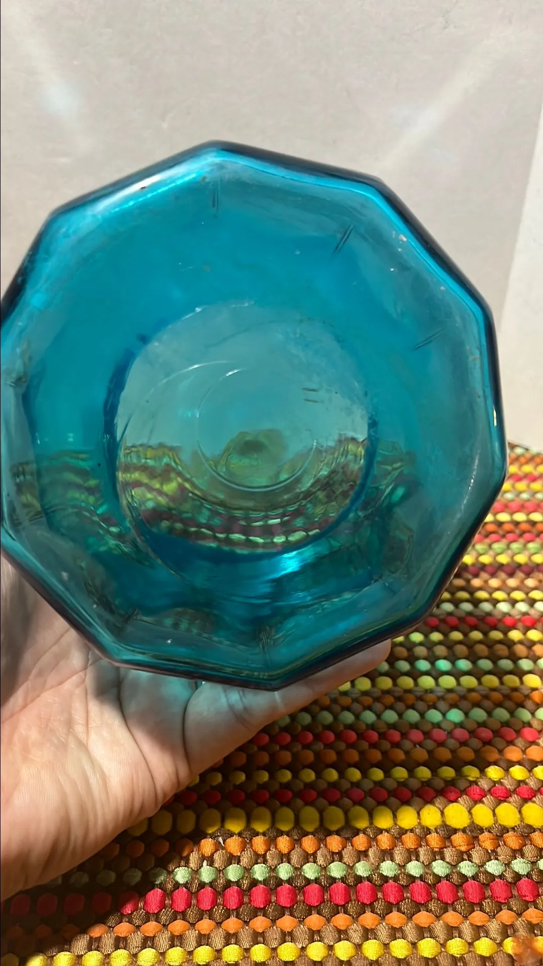 Listing Image Blurred Background