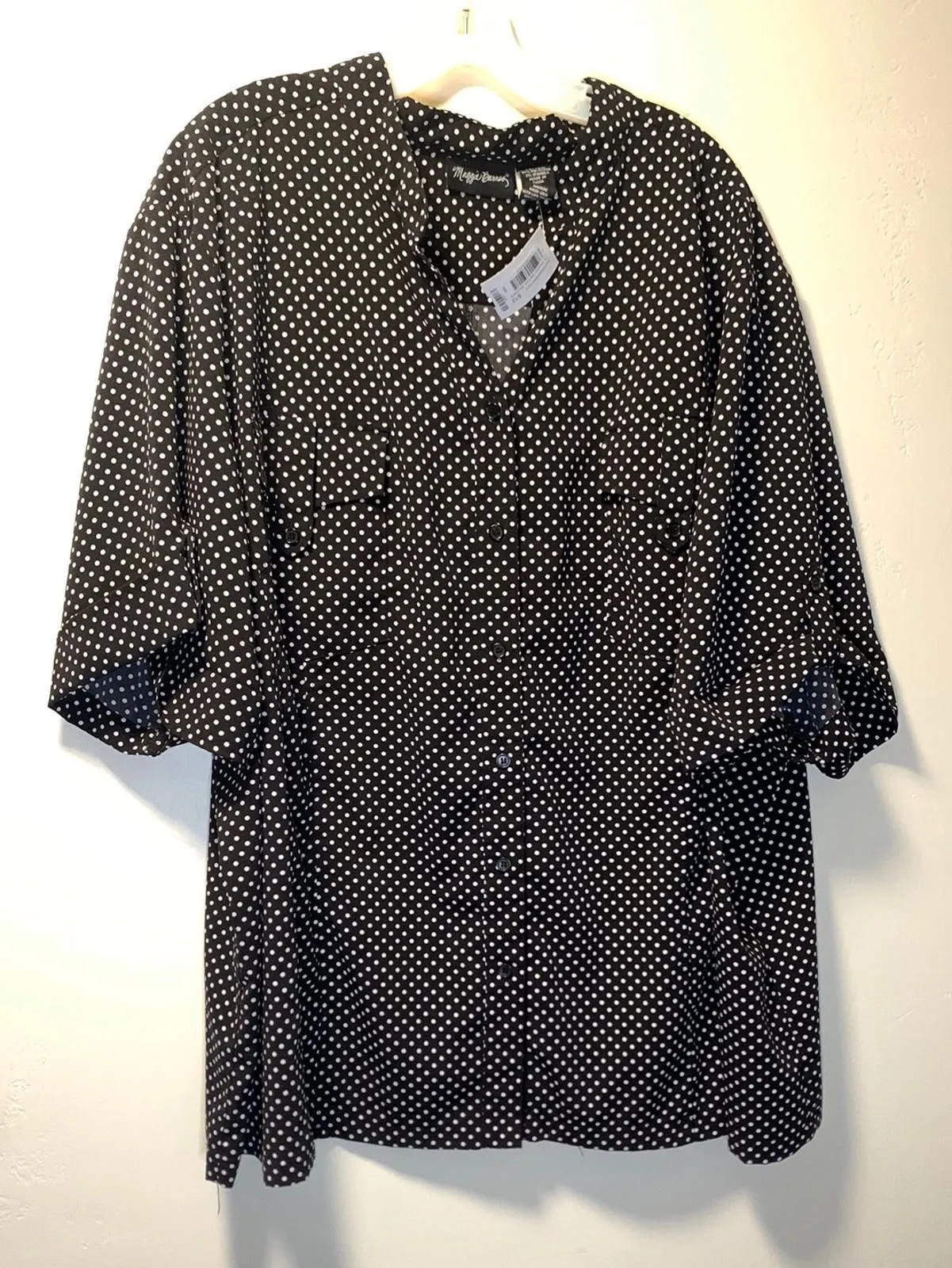 Product image for 5X Maggie Barnes Womens Used Black Plus Dot Short Sleeve