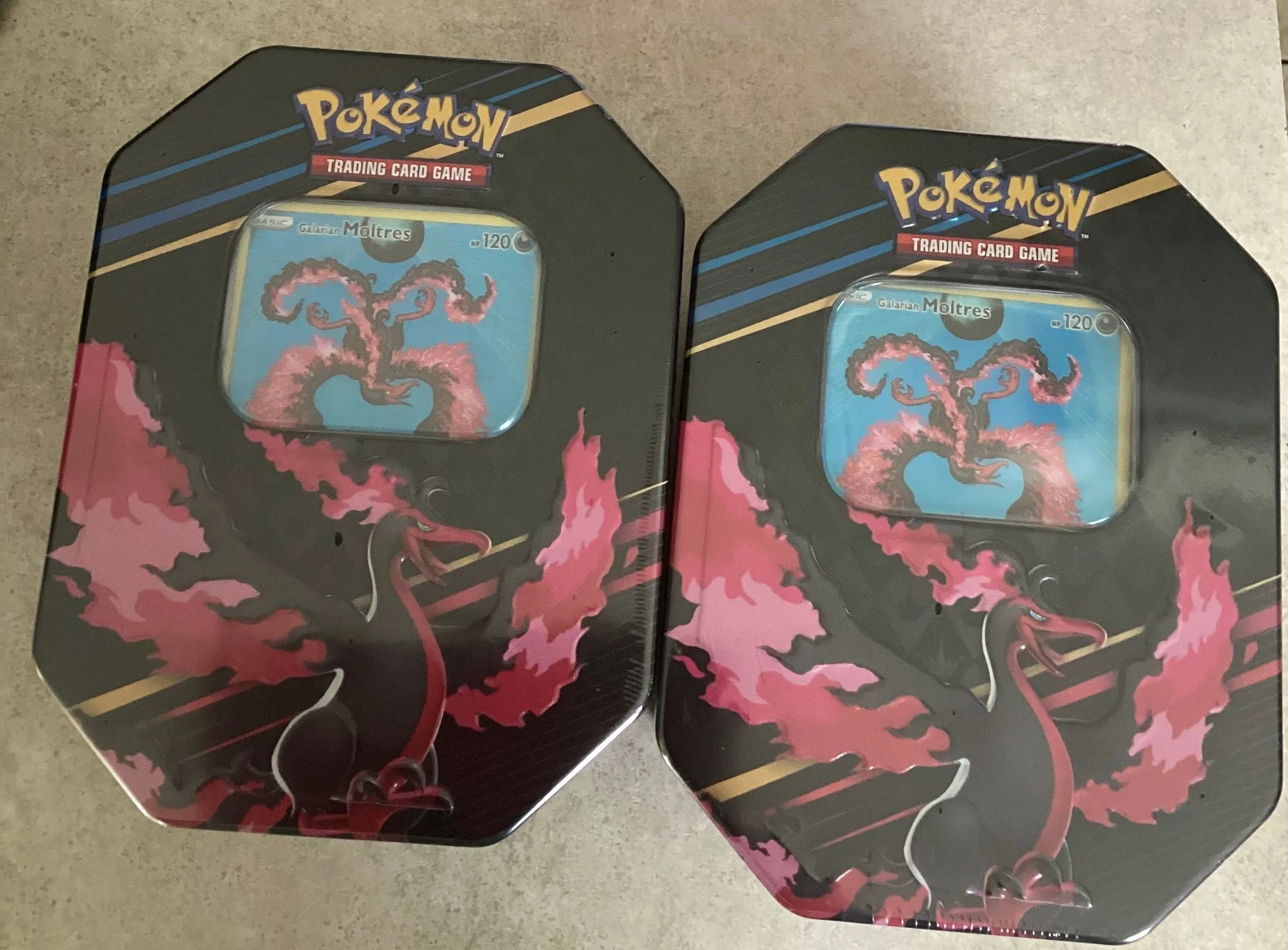 Product image for Galarian Moltres Bundle