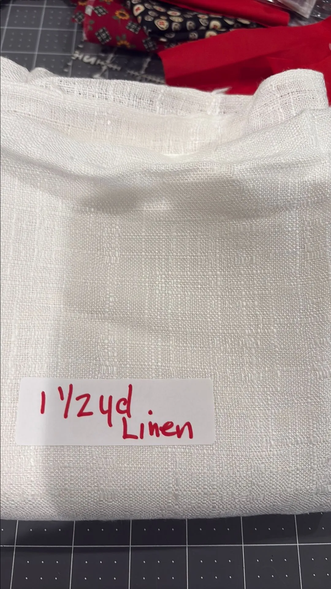 Product image for White linen 1 and 1/2 yard