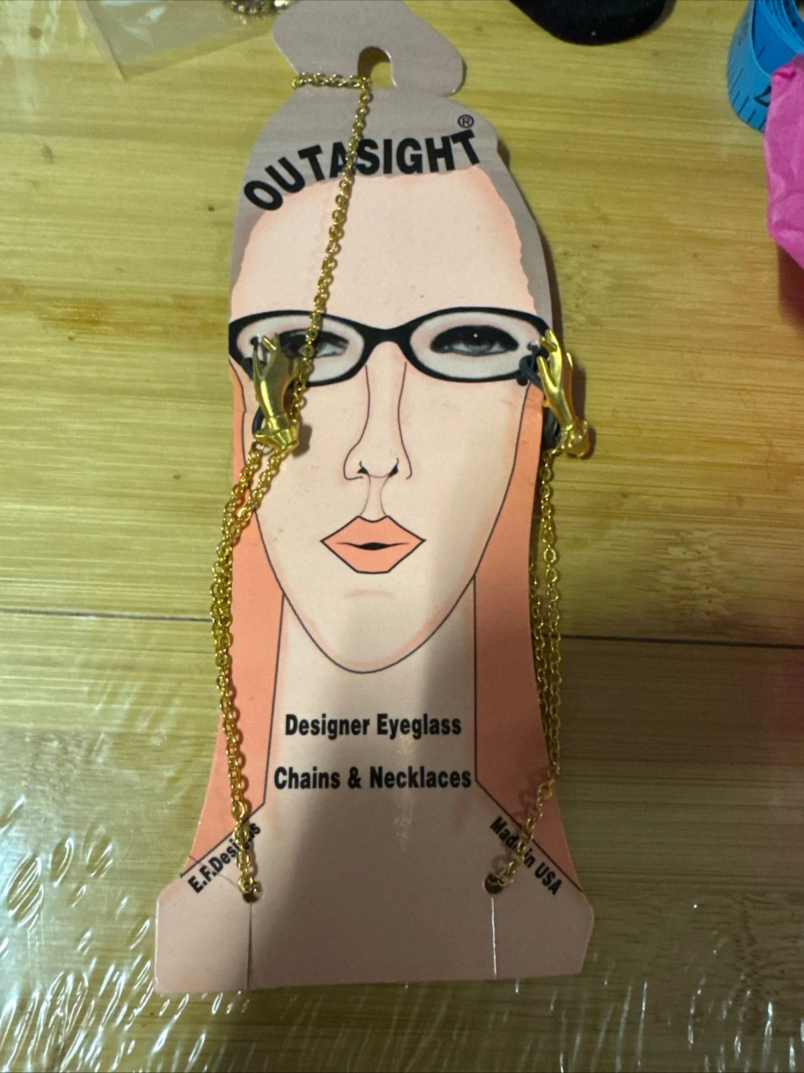 Product image for Eyeglass Chain- Vintage hand feature
