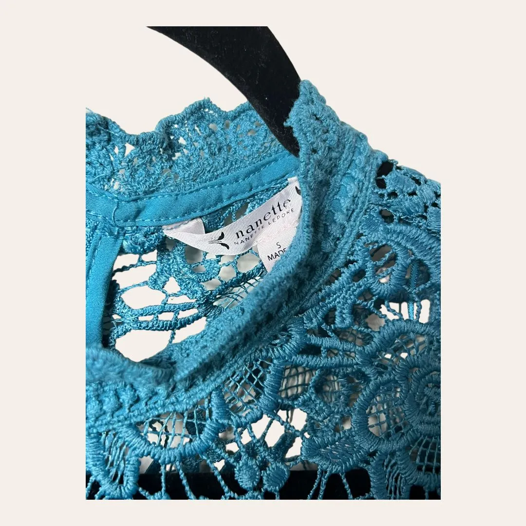 Listing Image Blurred Background