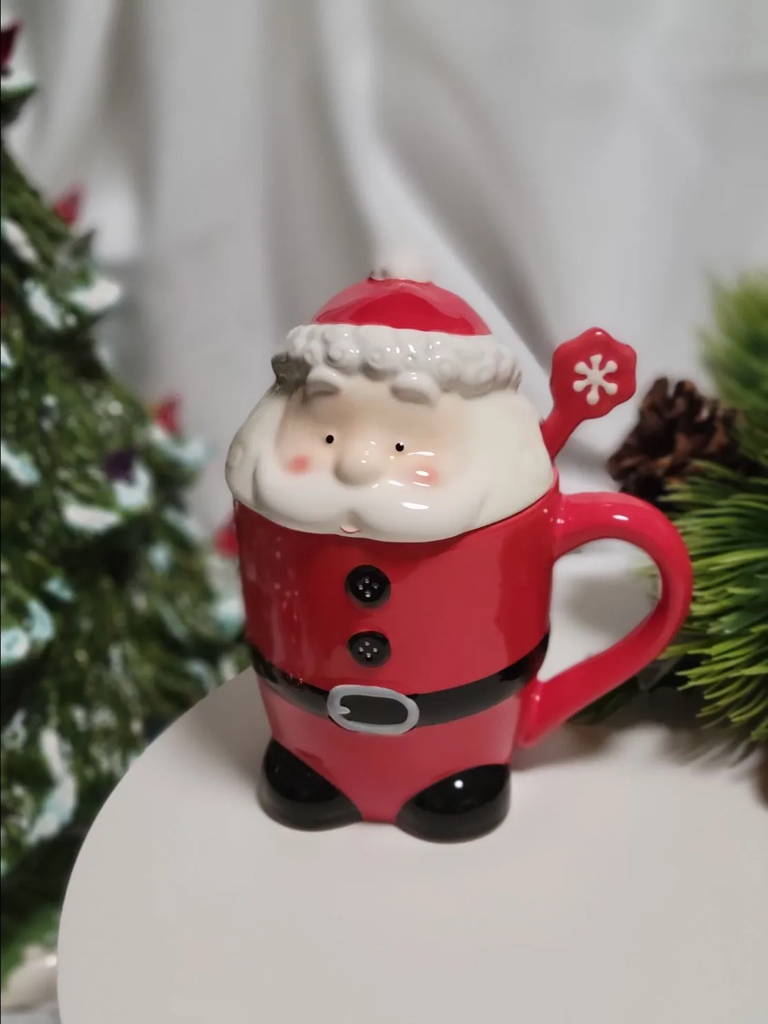 Product image for Santa Mug with Lid and Spoon