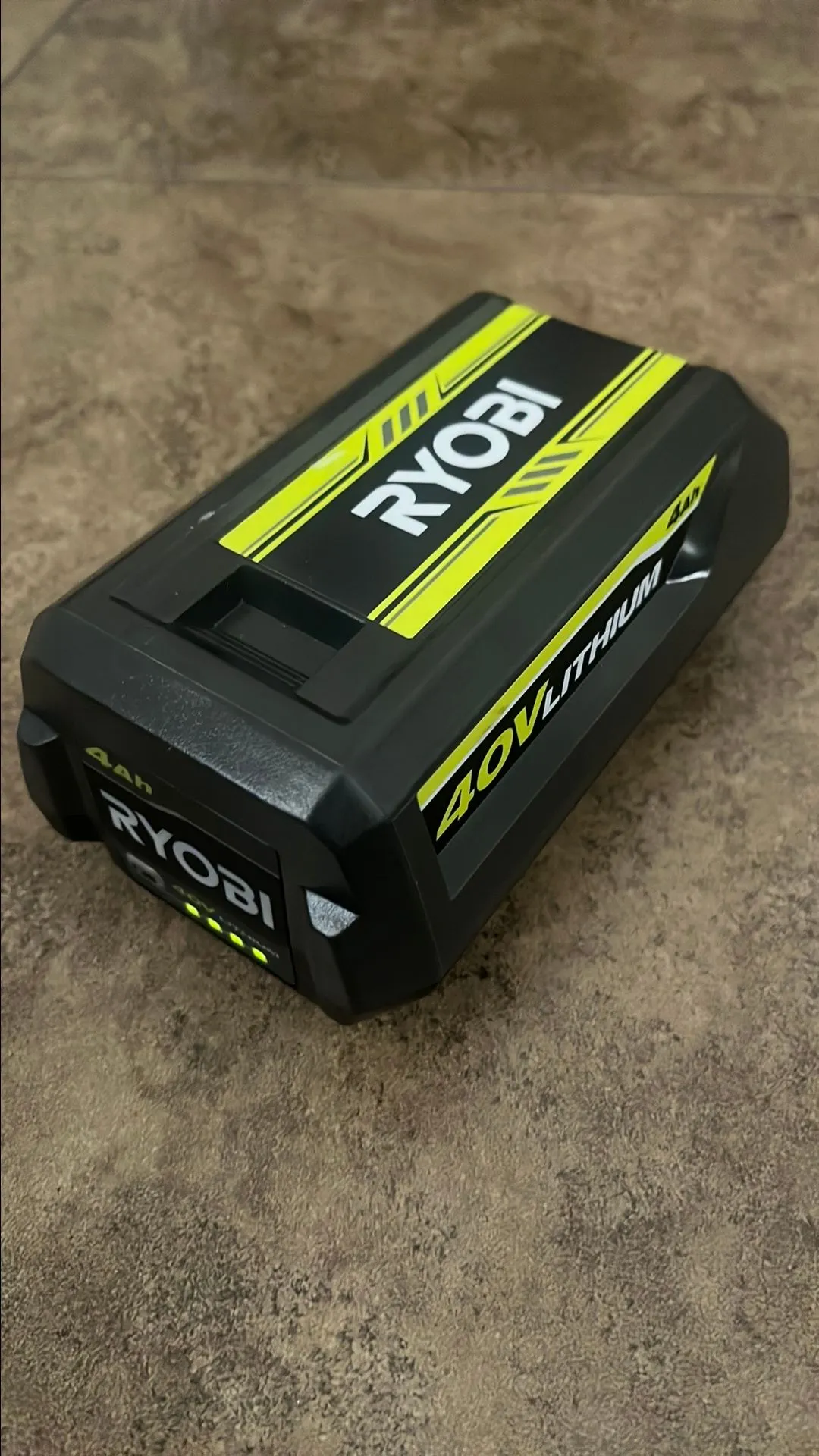 Product image for Ryobi 40V 4Ah Battery Pack Q539X7