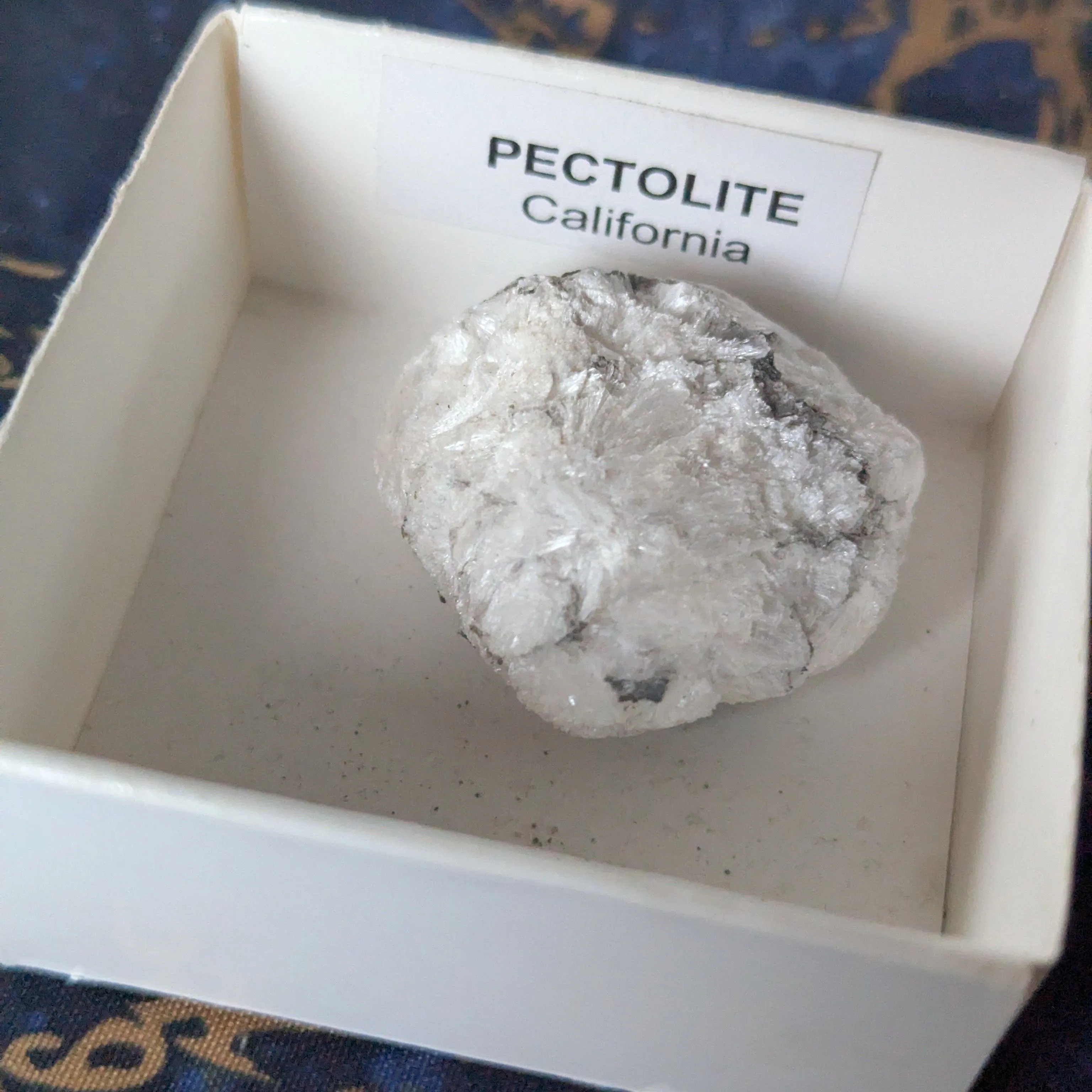 Product image for Raw Pectolite 