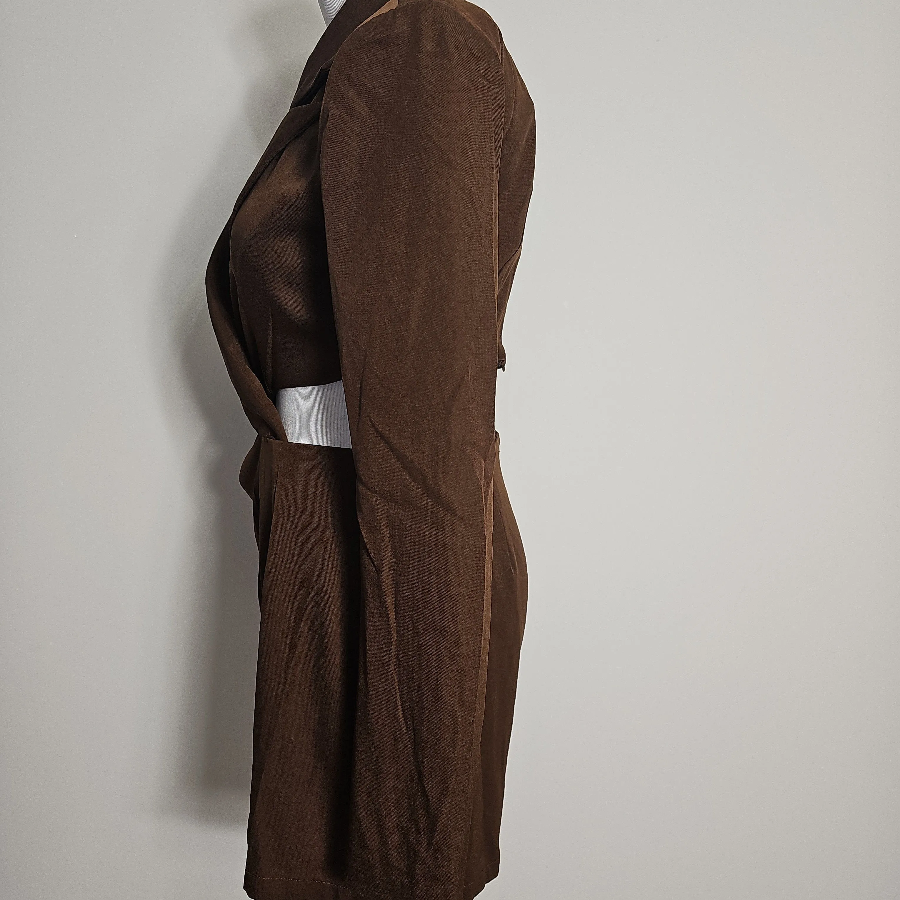 Product image for SOLD🙏New with tag Pretty little things chocolate brown  twist style cropout  blazer and shorts