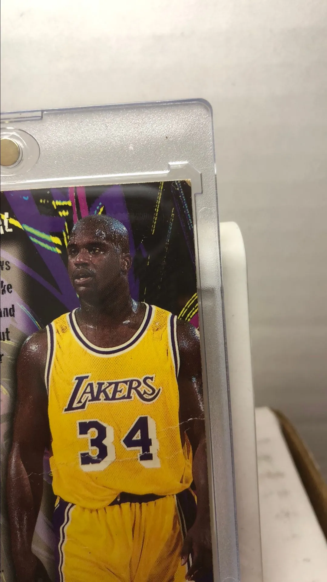 Listing Image Blurred Background