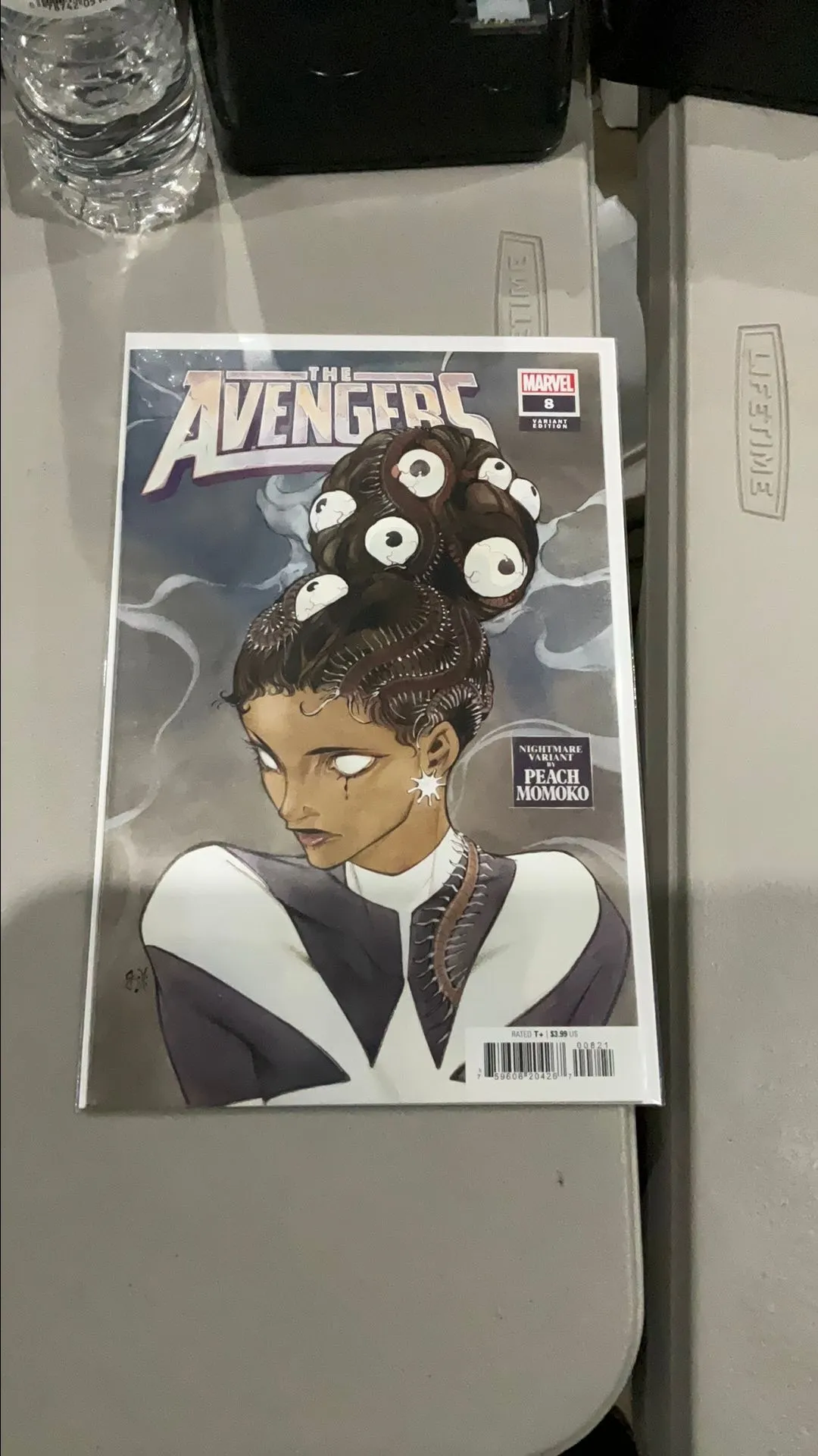 Product image for Avengers #8 Peach Momoko Nightmare Variant Marvel