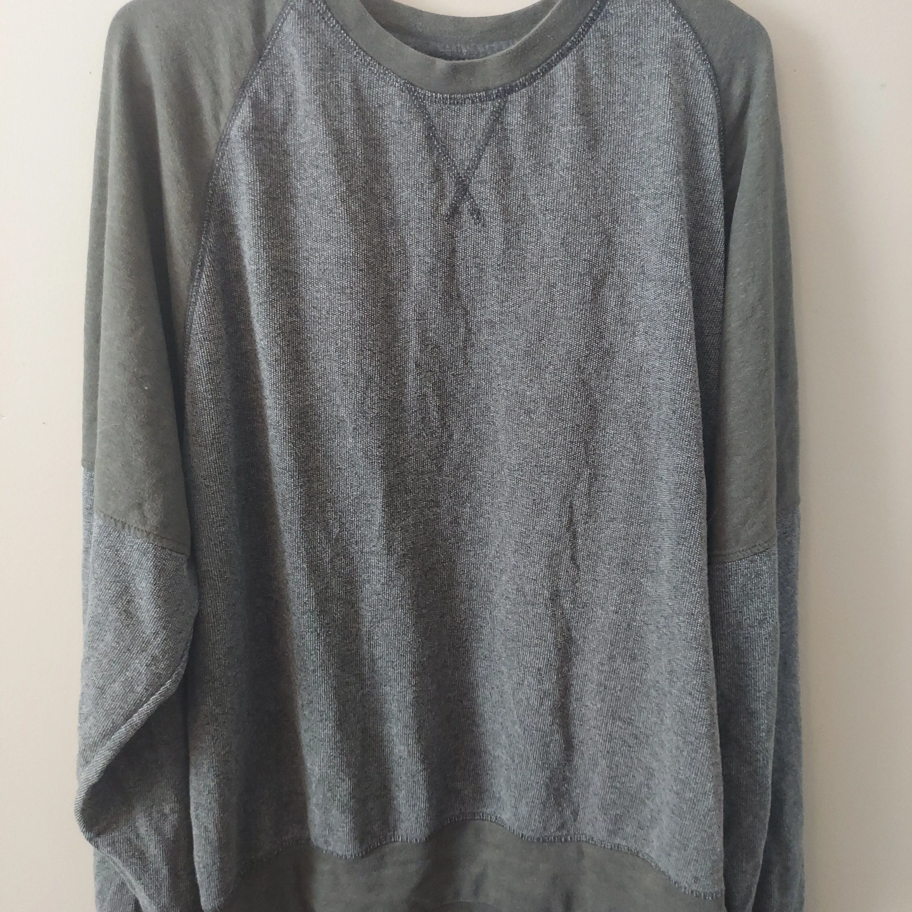 Product image for Grey and Green colorblock sweatshirt size men's XL