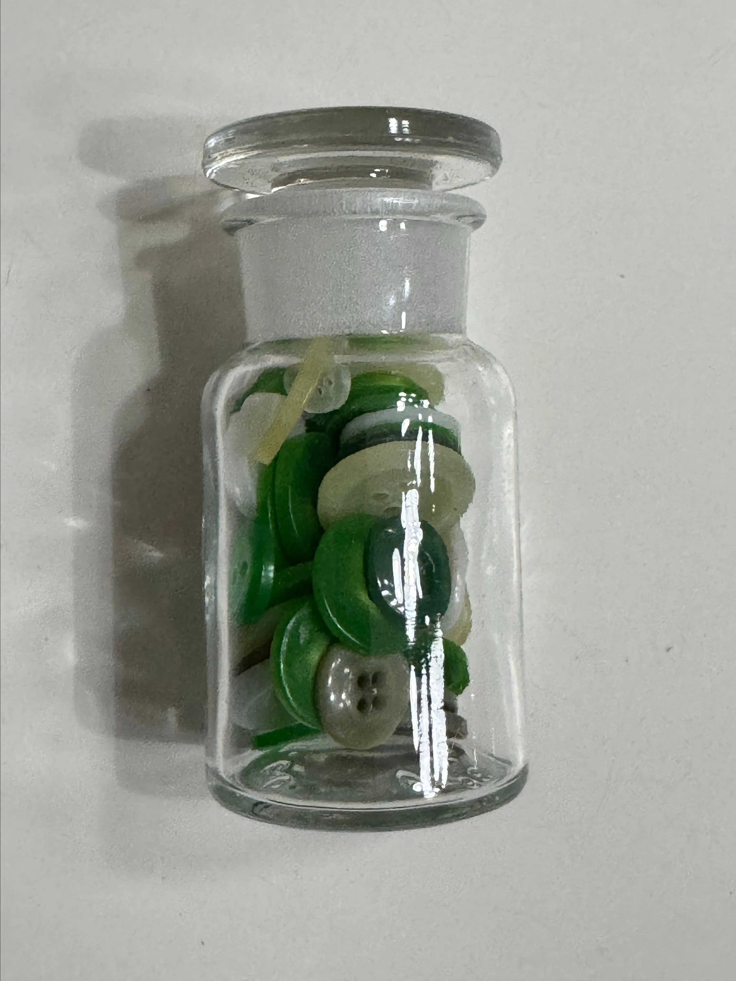Product image for Mini glass bottle with stopper and buttons