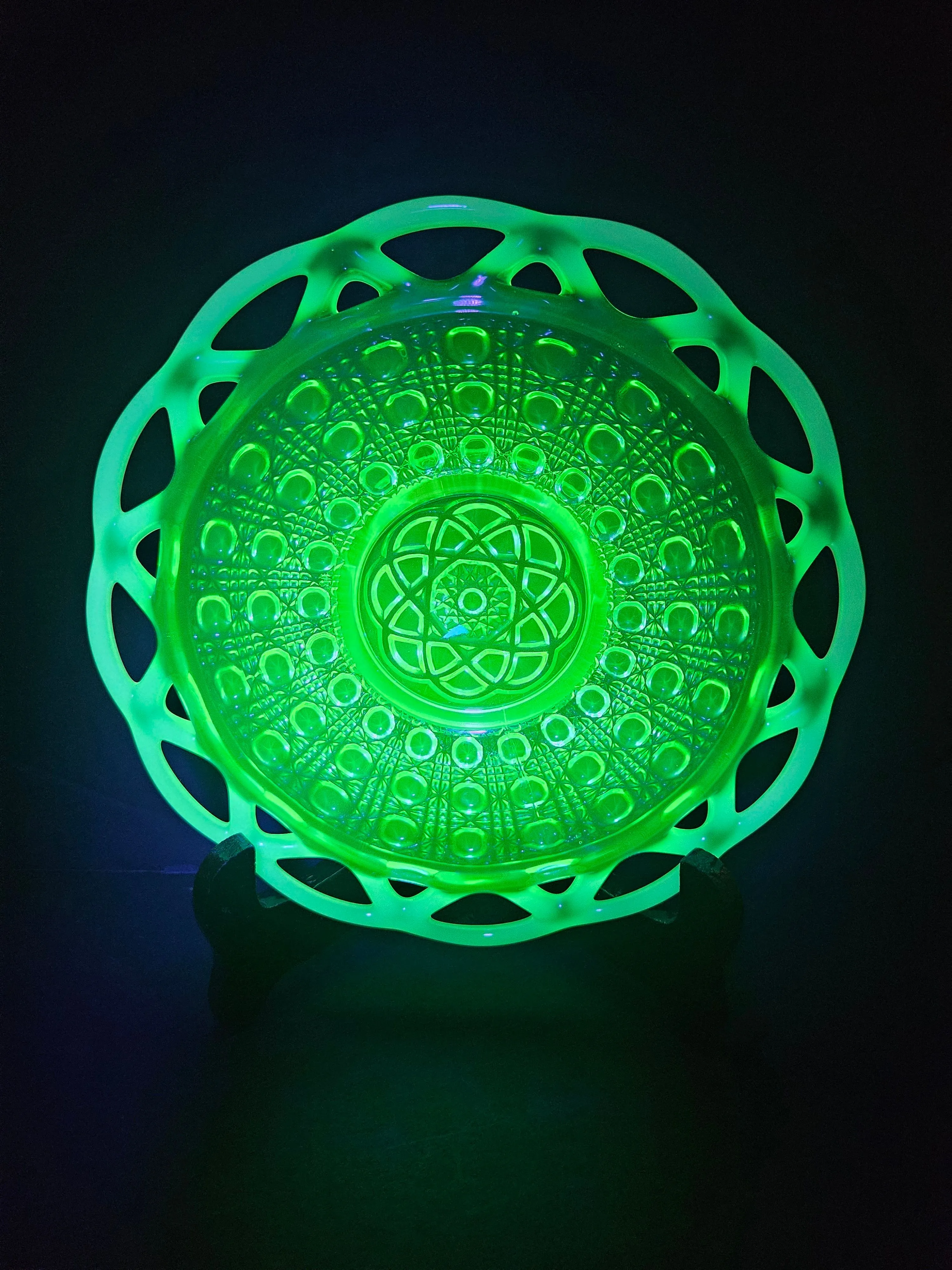 Product image for Imperial Glass Vaseline Opalescent Open Lace Plate 