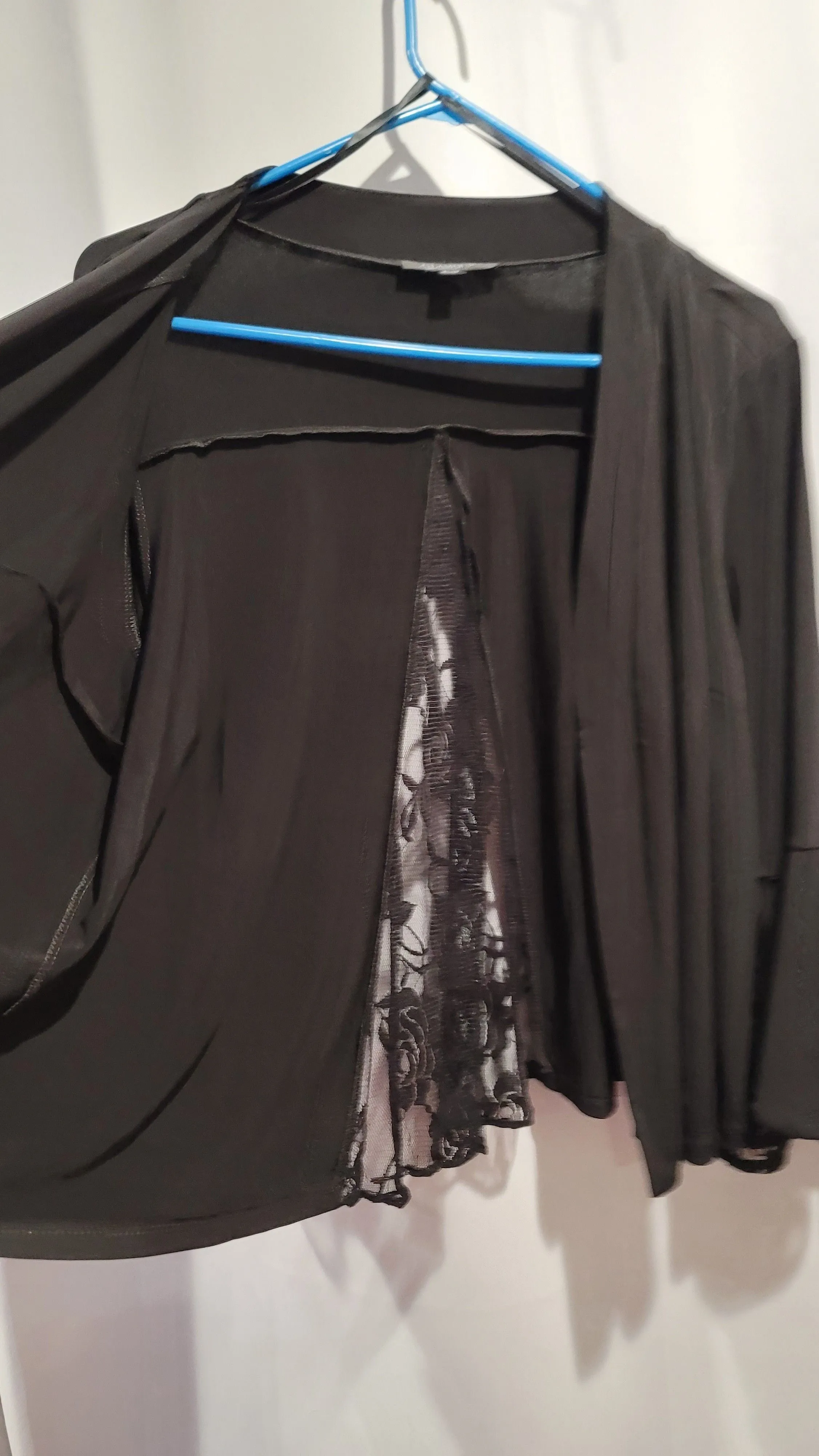 Listing Image Blurred Background