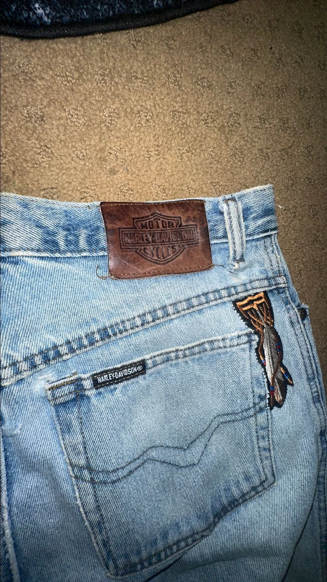 Listing Image Blurred Background