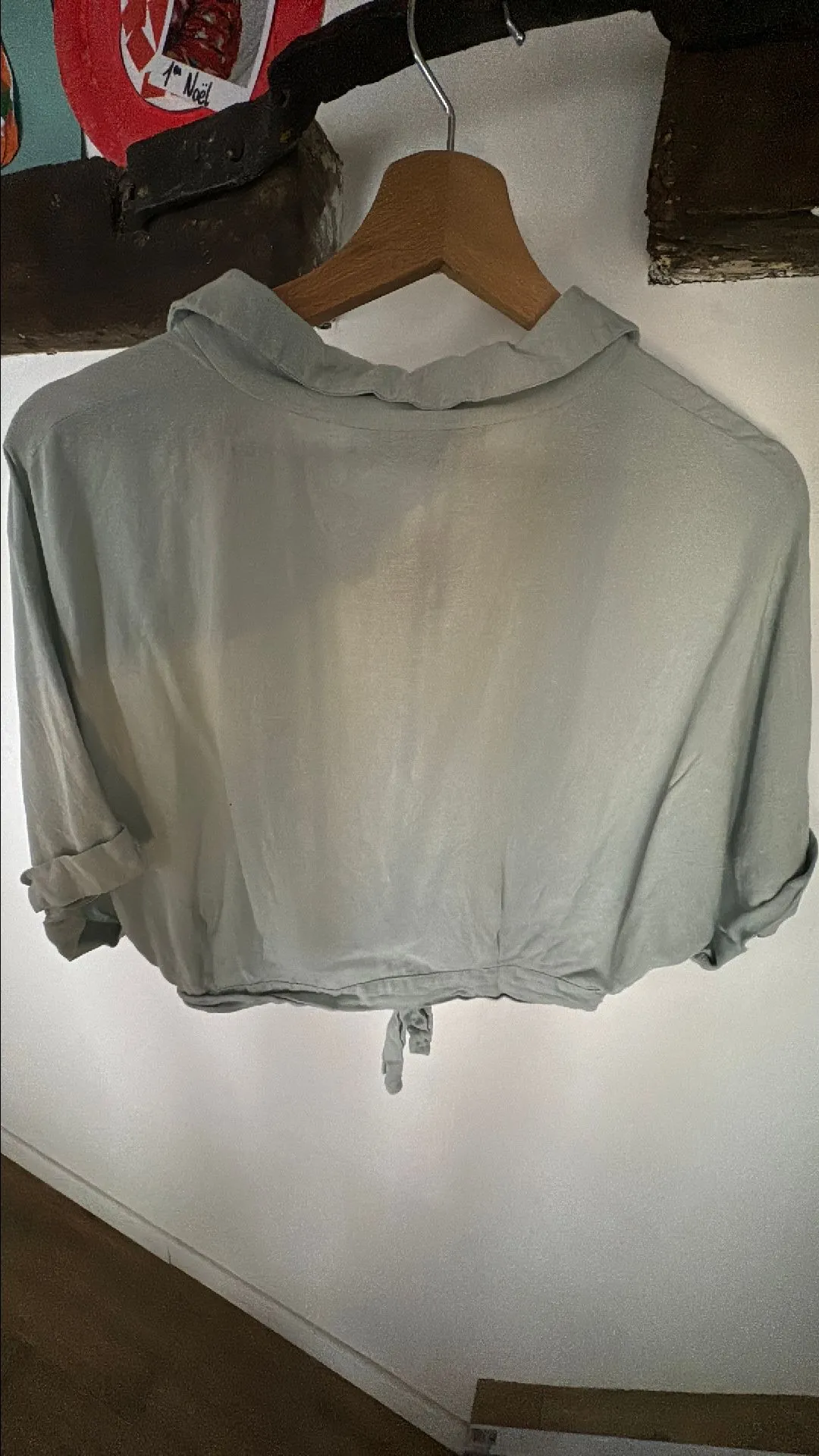 Listing Image Blurred Background