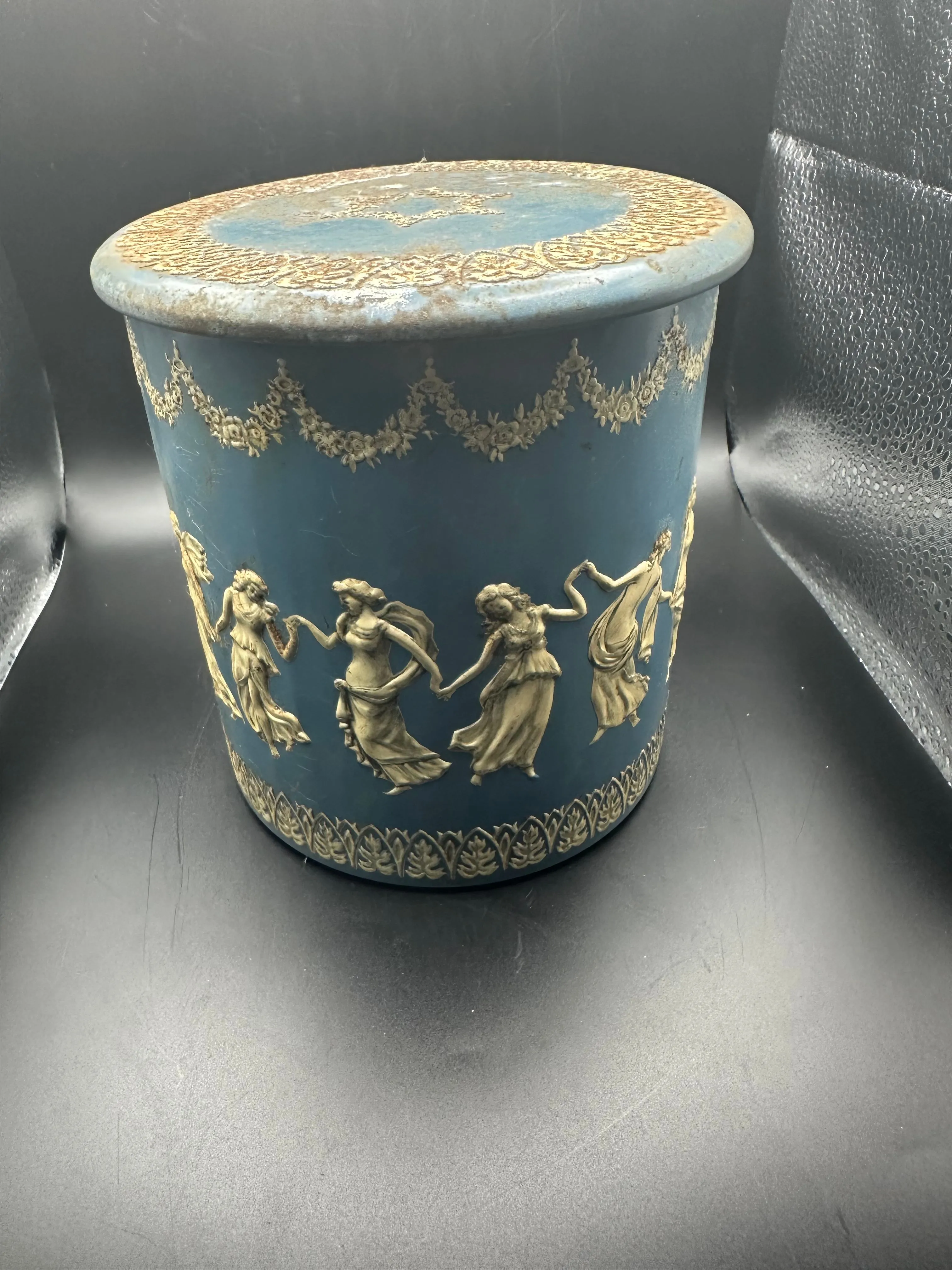Product image for 0030 - Grecian Dancing Ladies Tin