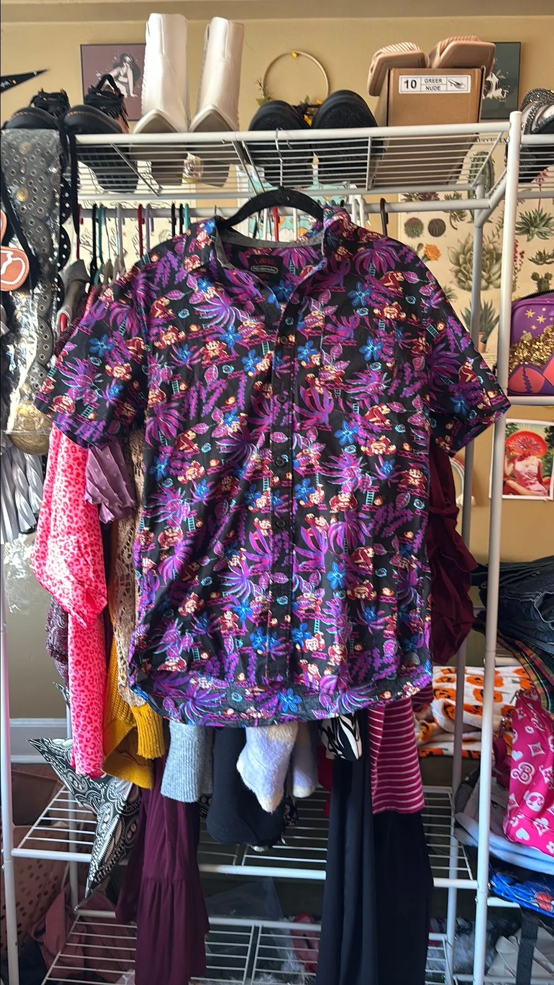 Product image for 12-Vans Nintendo Donkey Kong Button Up