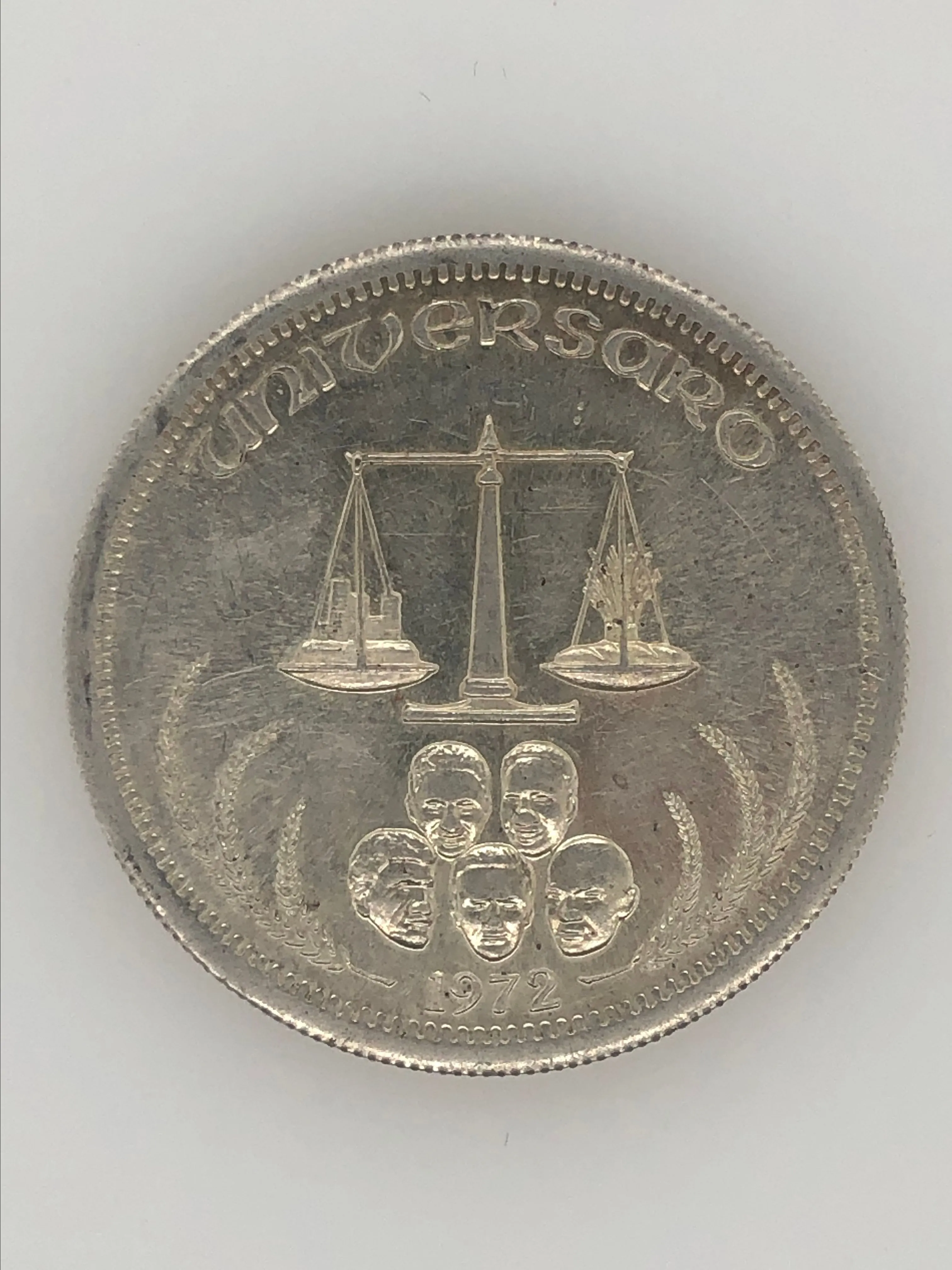 Product image for 1972 Universaro World Trade One Once silver
