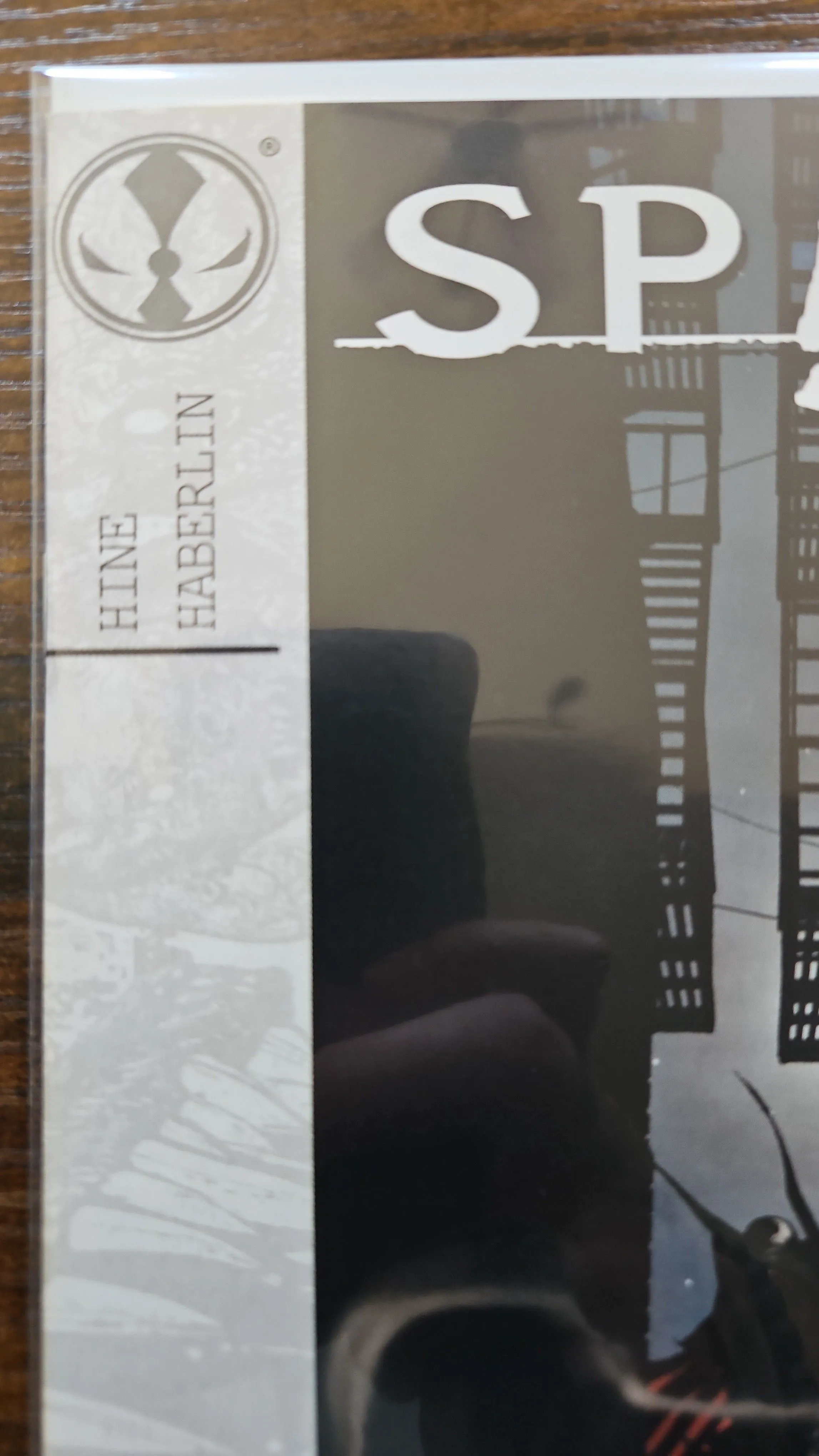 Listing Image Blurred Background