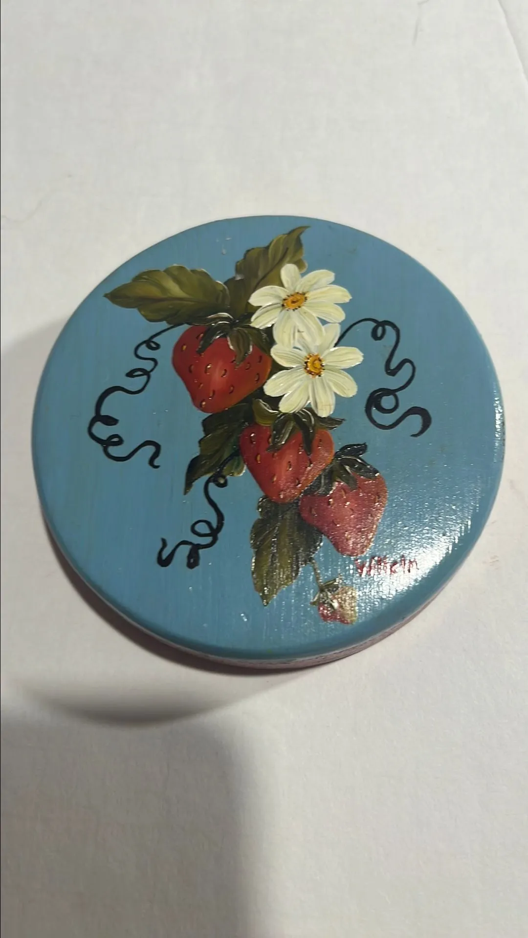 Product image for Strawberry round wood wall decor
