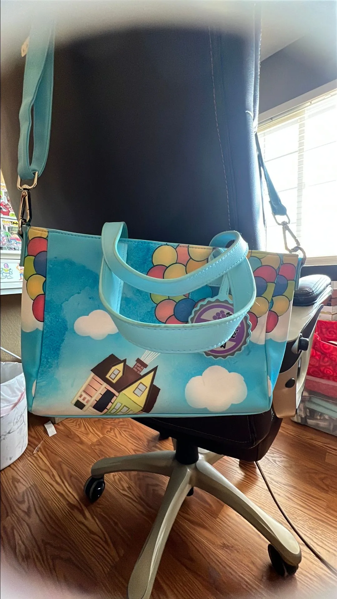 Product image for Loungefly Pixar UP shoulder bag/purse