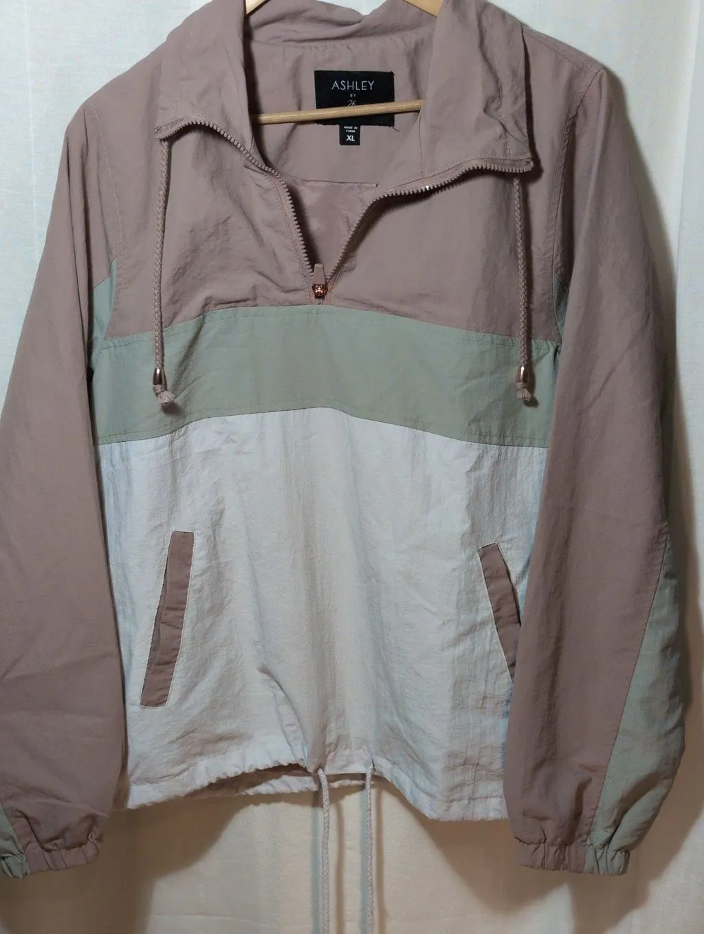 Product image for Ashley by 26 International Women's Lightweight Jacket Pink/ White