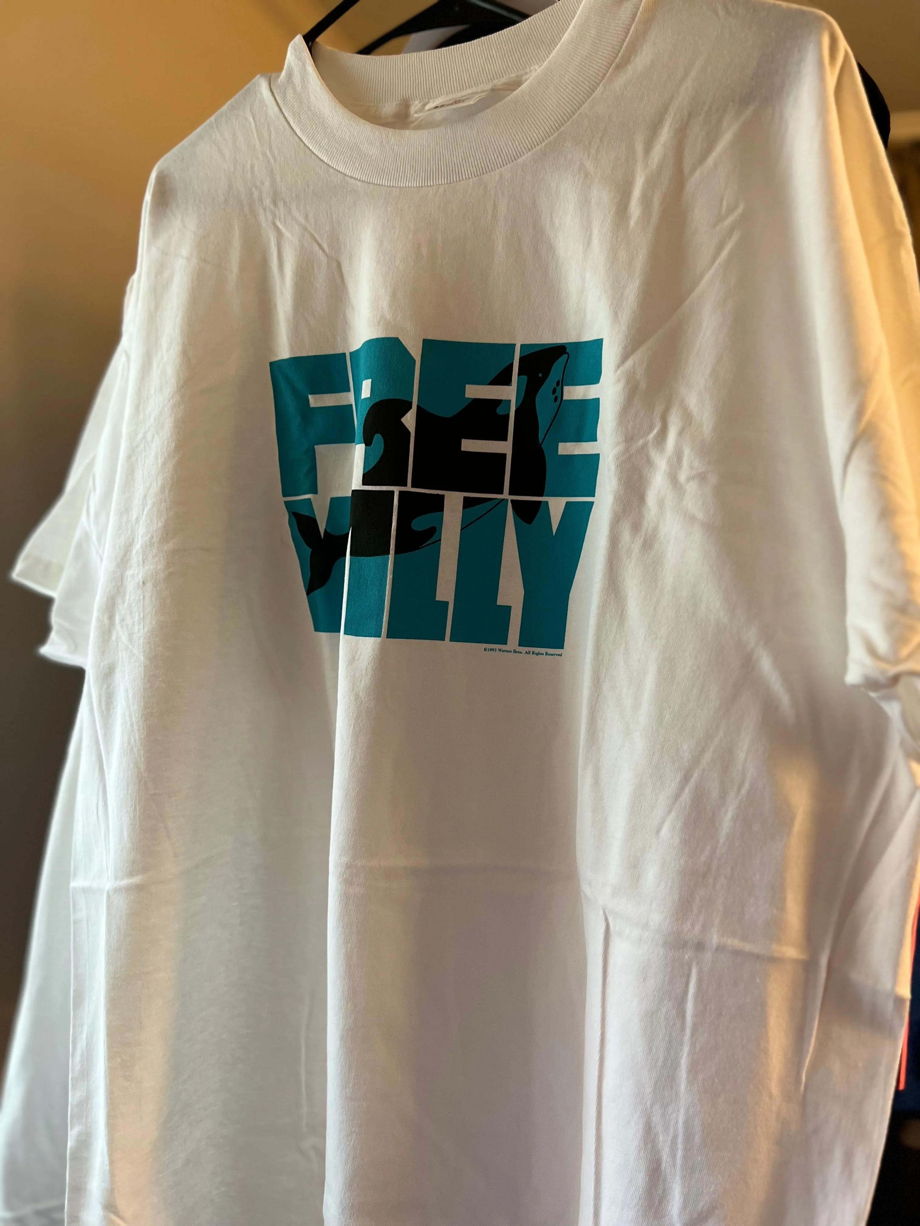 Product image for Free Willy Tee (1993) 100% cotton
