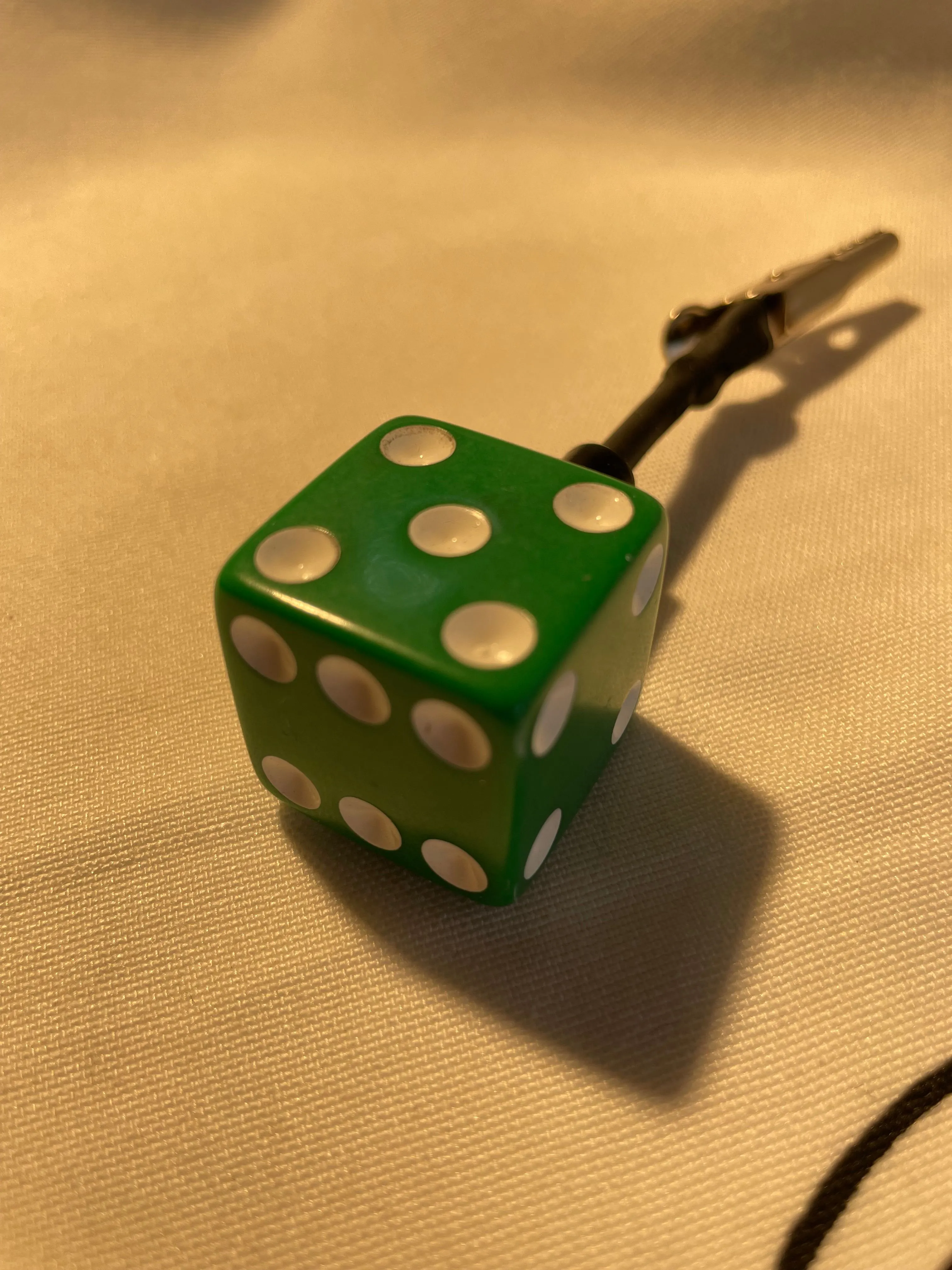 Product image for JUMBO Green Die Roach-Clip